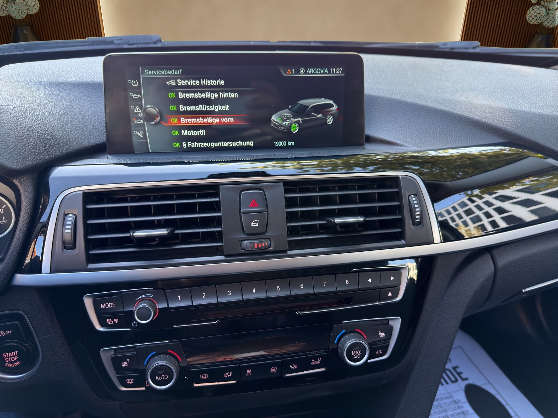 BMW 330d xDrive Touring Steptronic-image-11
