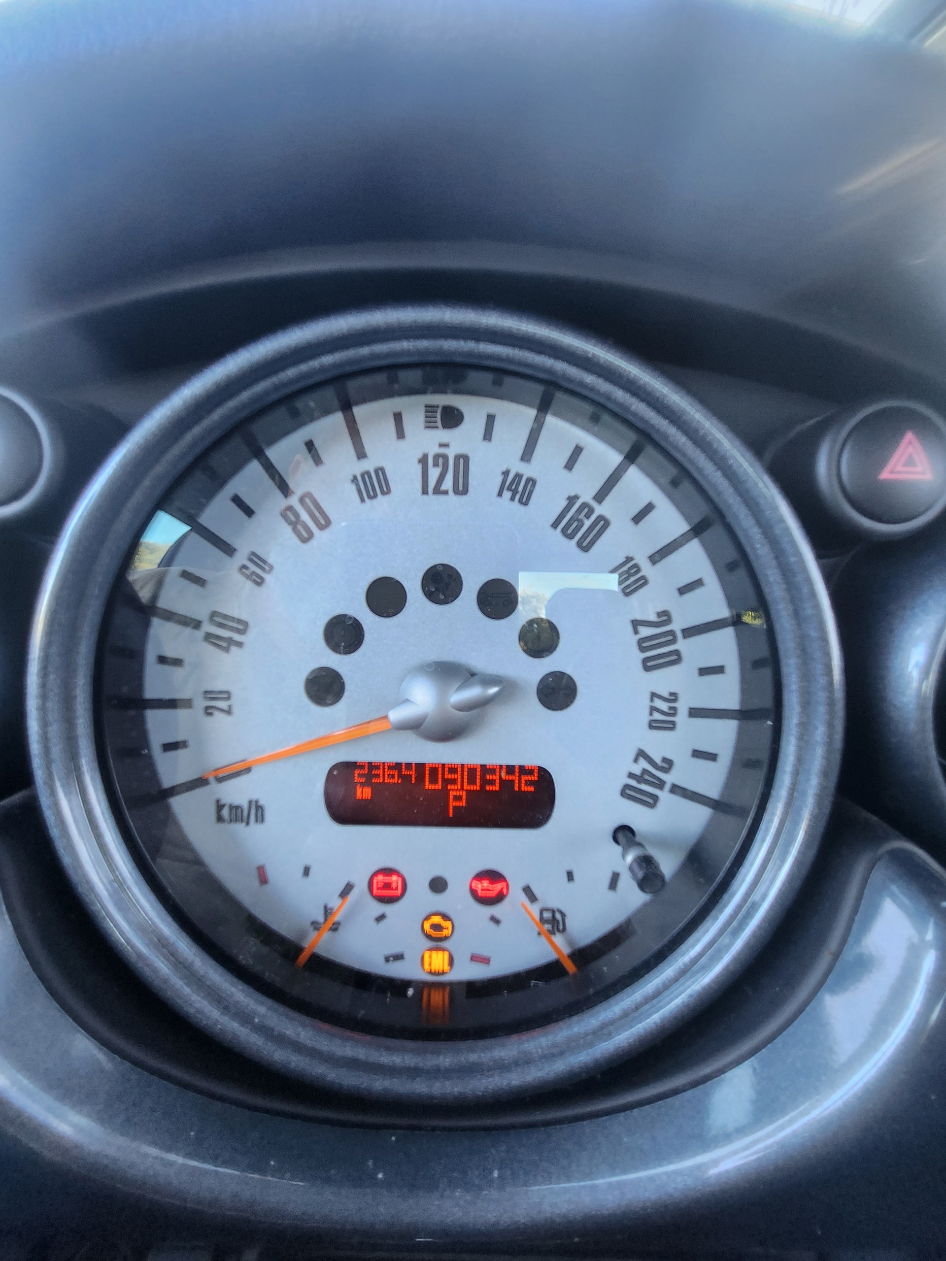 MINI Cooper-image-10