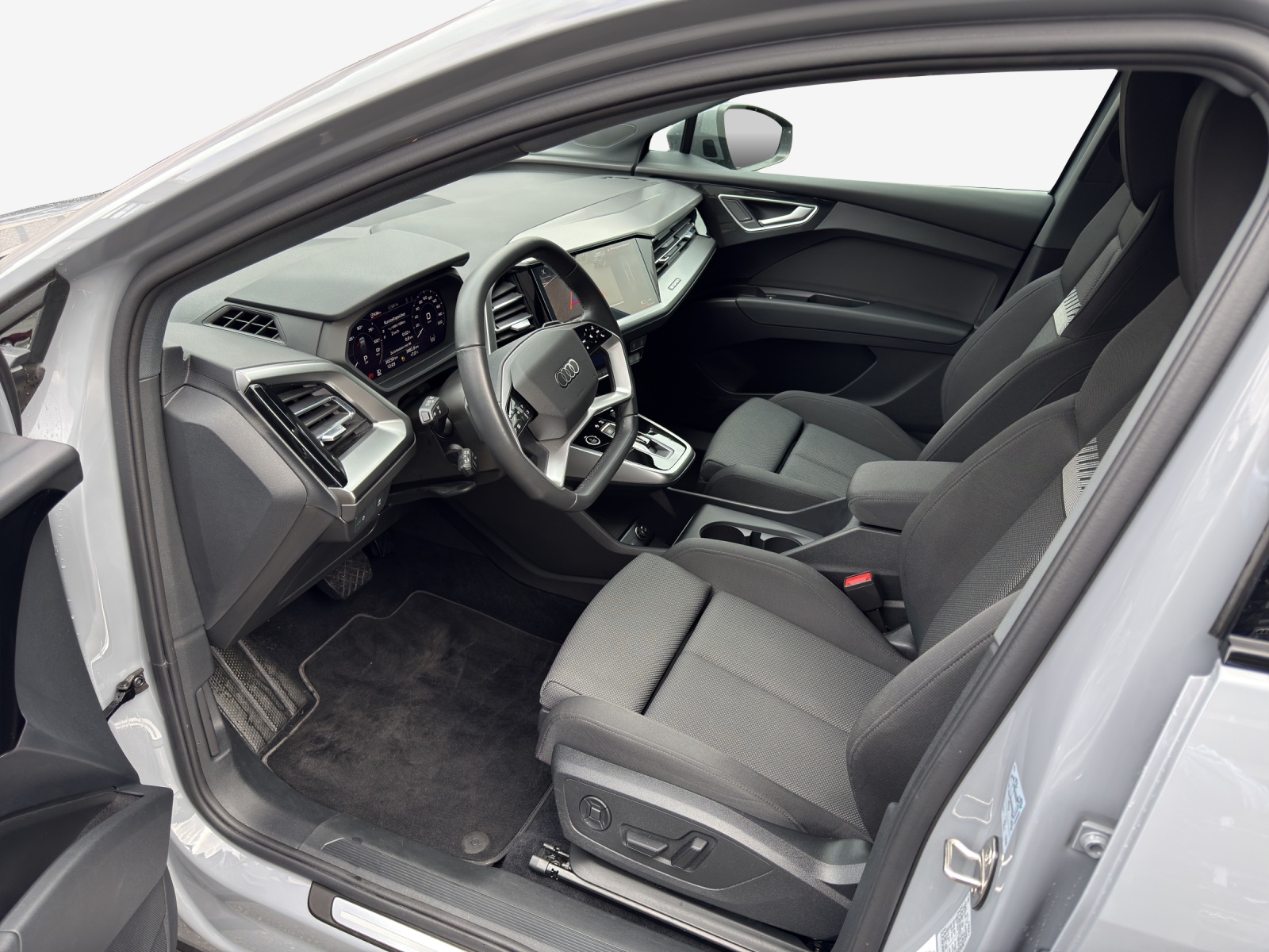 AUDI Q4 Sportback e-tron 40-image-8