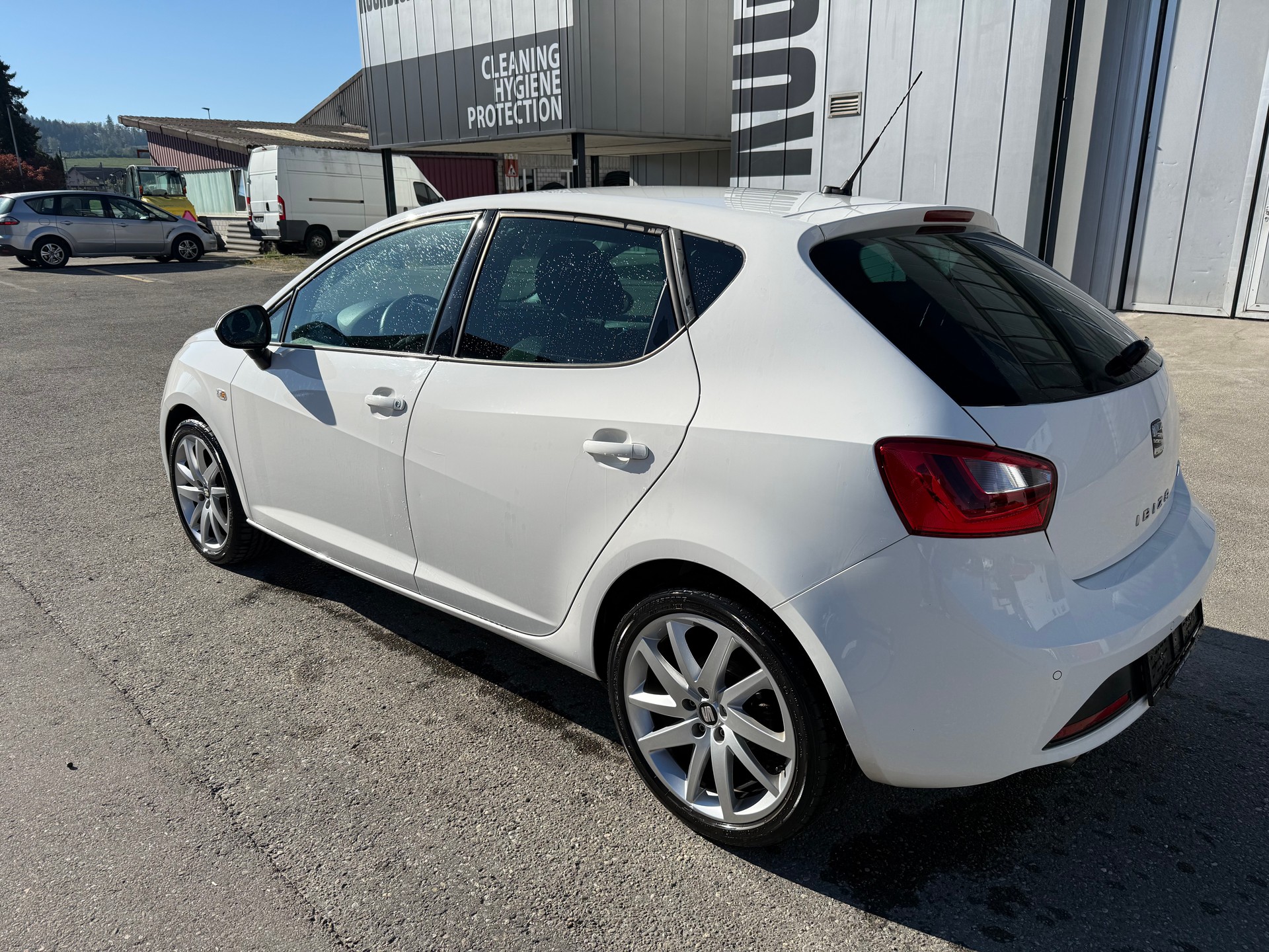 SEAT Ibiza 1.0 EcoTSI FR Line-image-4