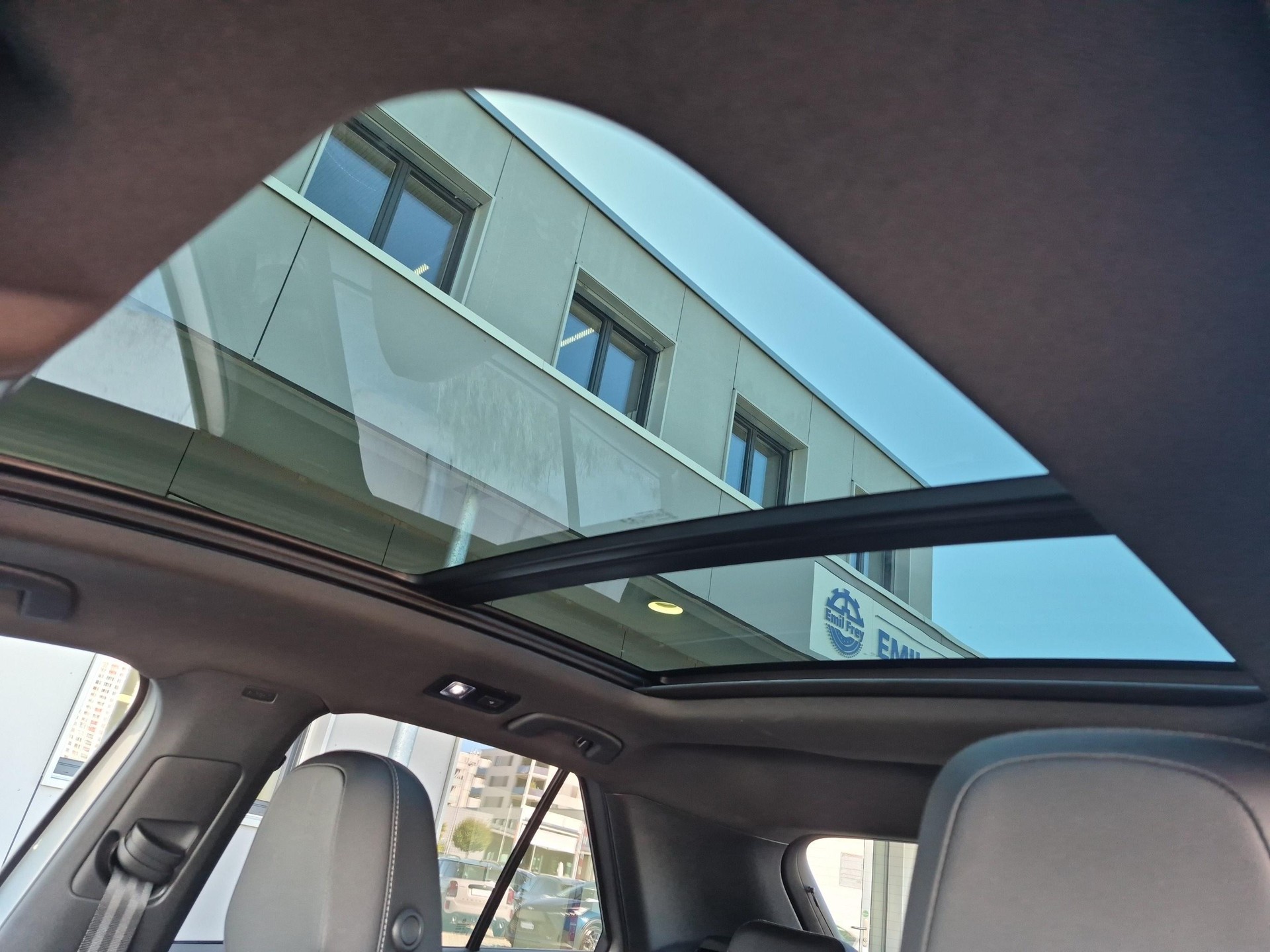 VW T-Roc 1.5 TSI R-Line DSG-image-17