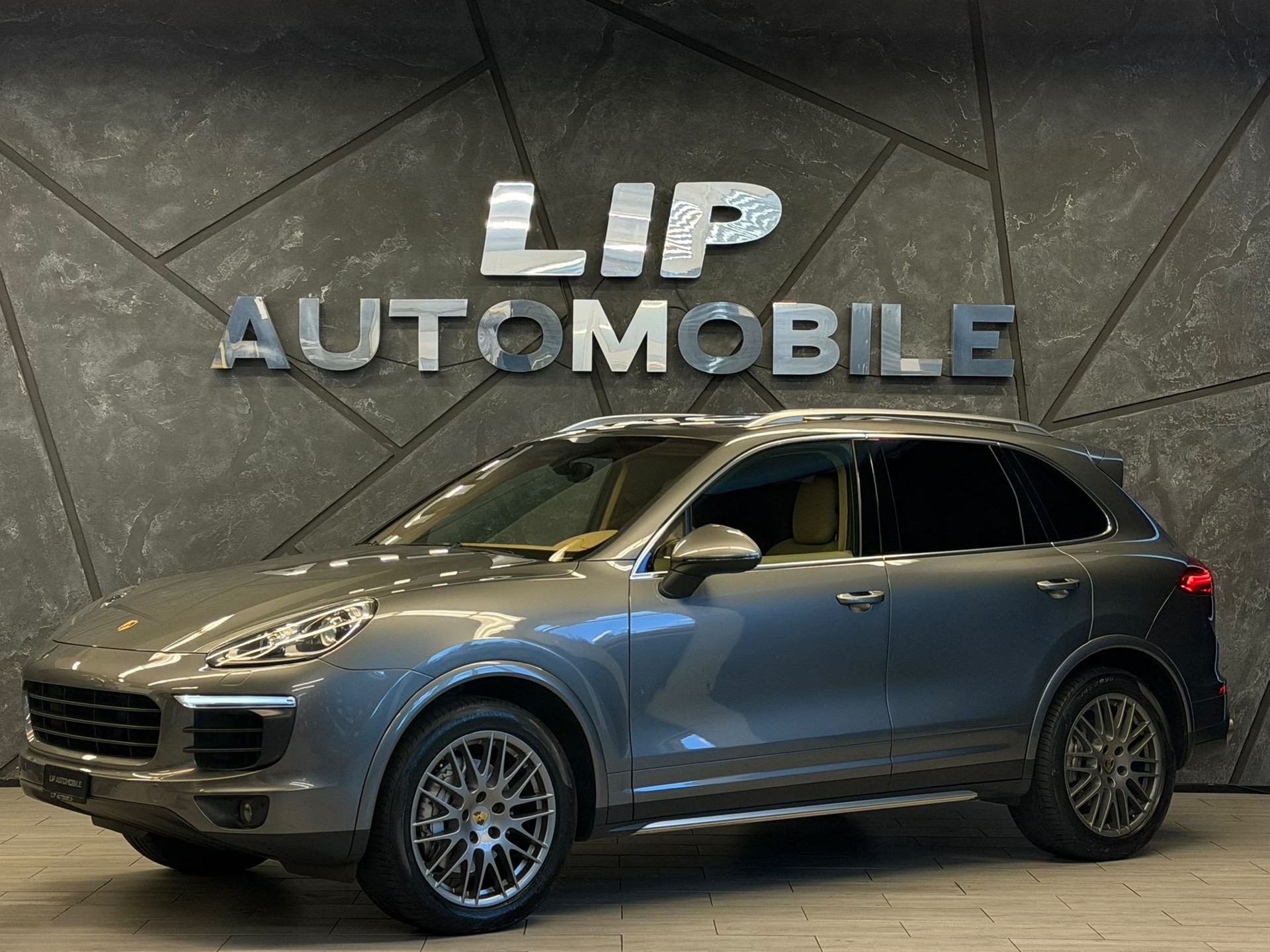 PORSCHE Cayenne S-image-0