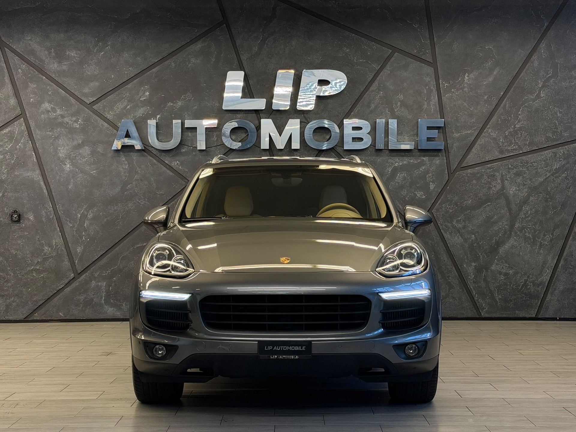 PORSCHE Cayenne S-image-1