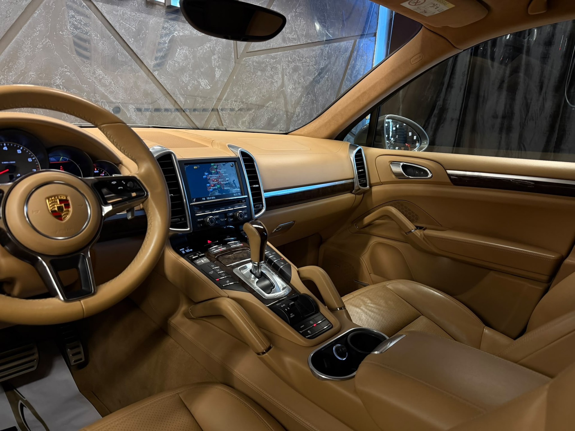 PORSCHE Cayenne S-image-10