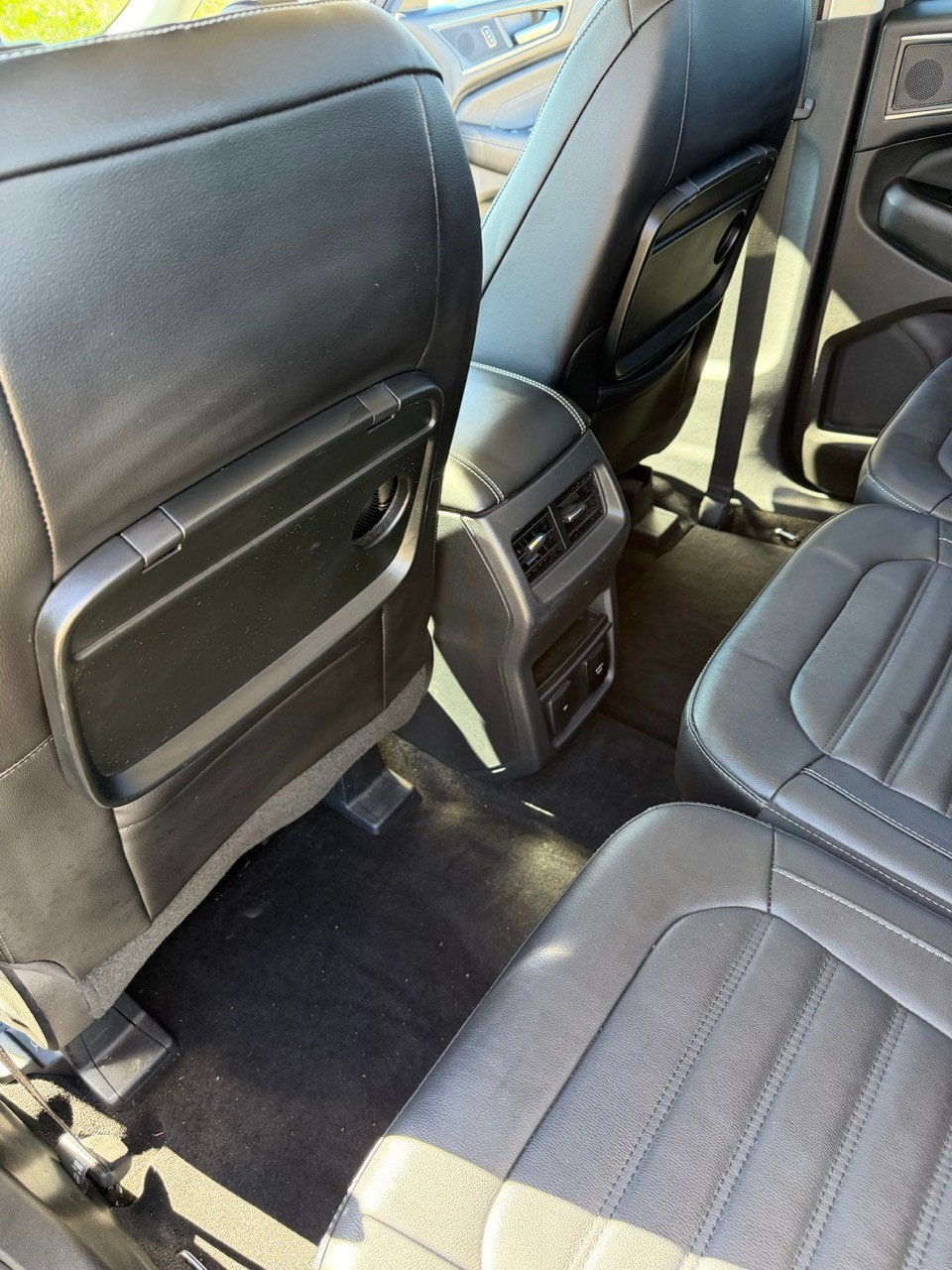 FORD Galaxy 2.5 Hybrid Vignale 7P-image-6