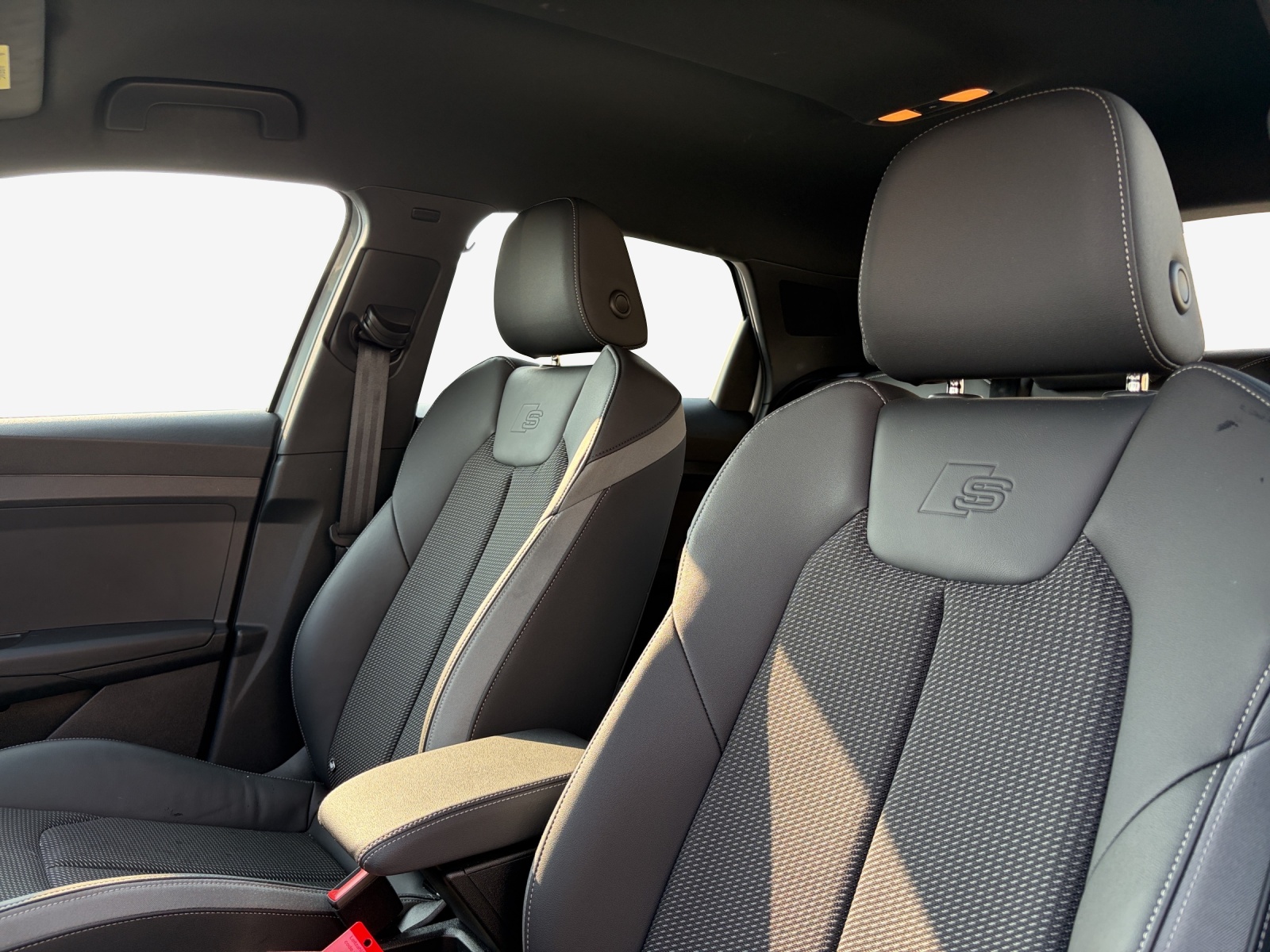 AUDI A1 Sportback 30 TFSI S Line Attraction S-tronic-image-13