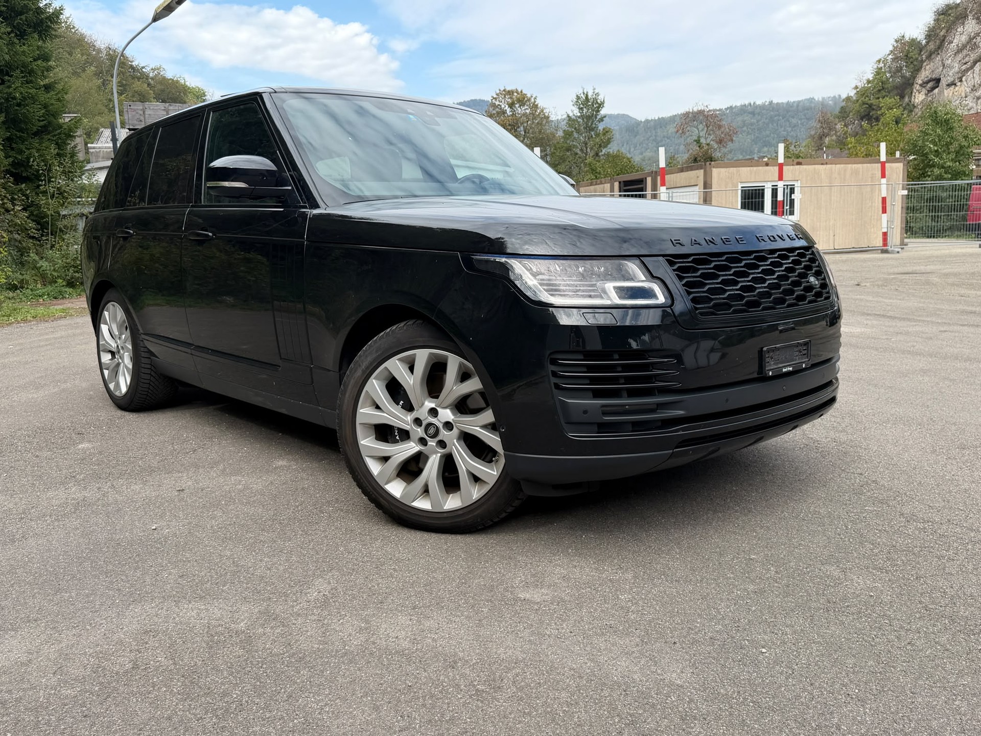 LAND ROVER Range Rover 5.0 V8 S/C Vogue Automatic-image-2