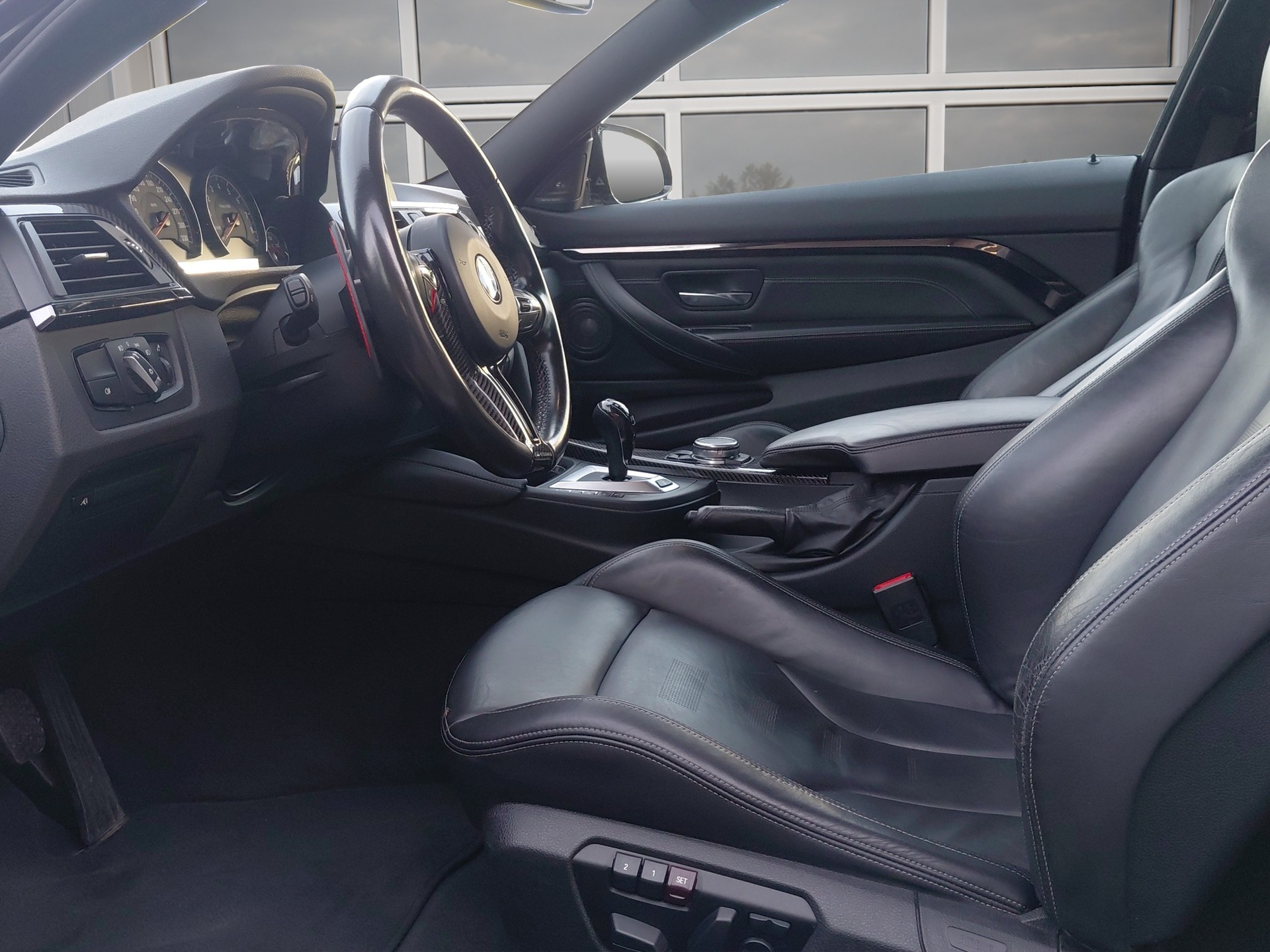 BMW M4 Coupé DKG-image-8