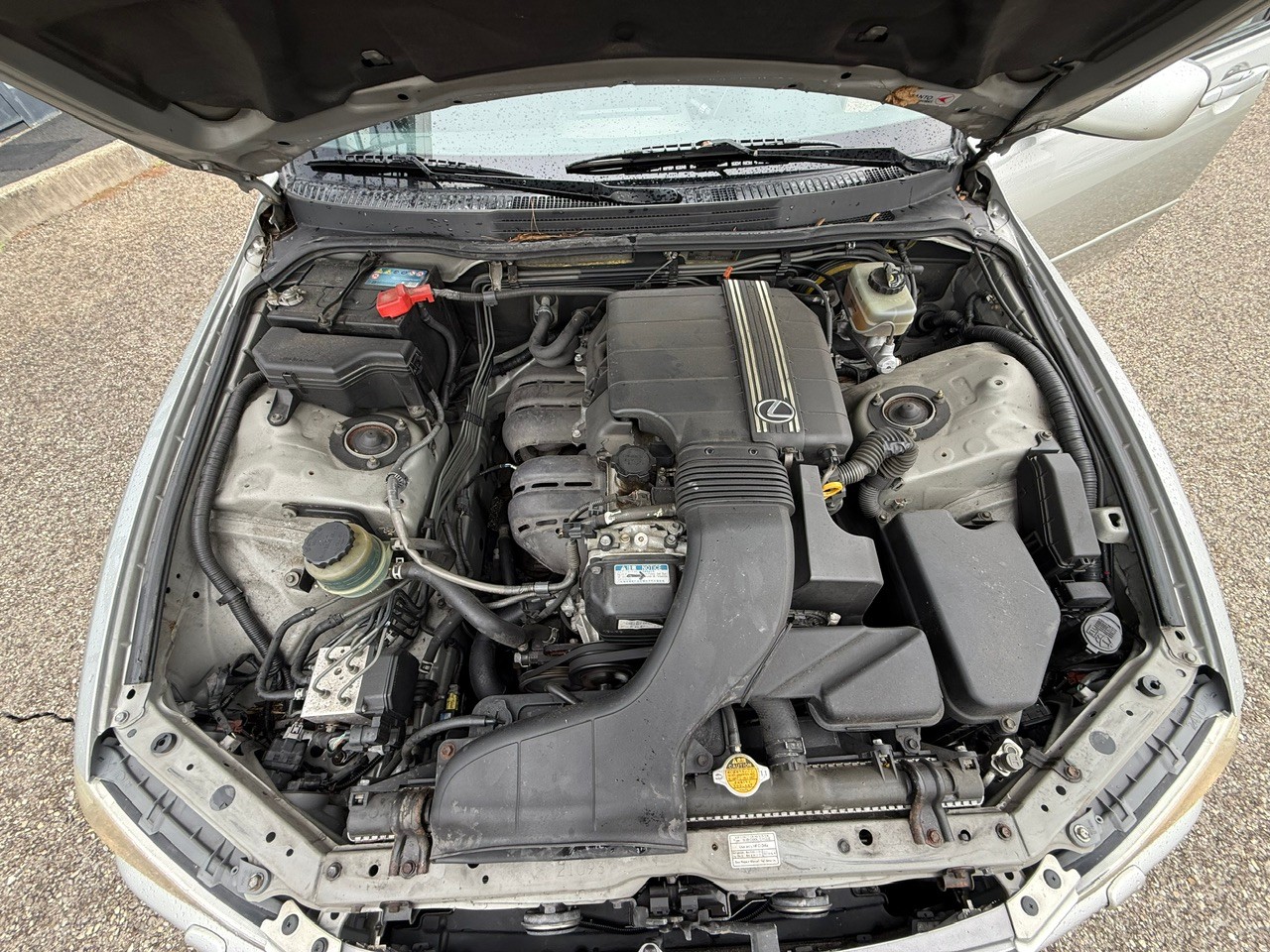 LEXUS IS 200-image-15