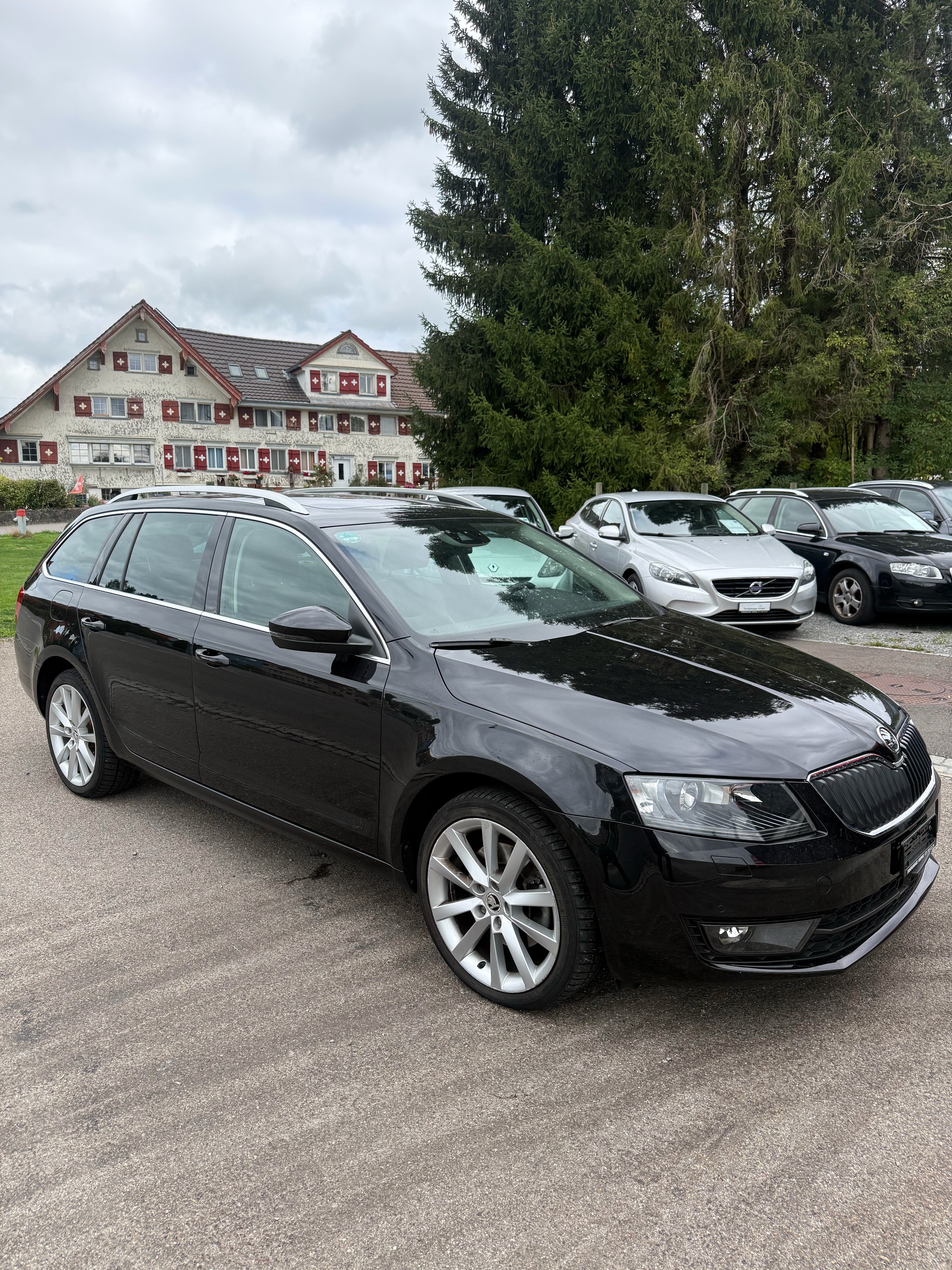 SKODA Octavia Combi 1.8 TSI Style 4x4 DSG-image-4