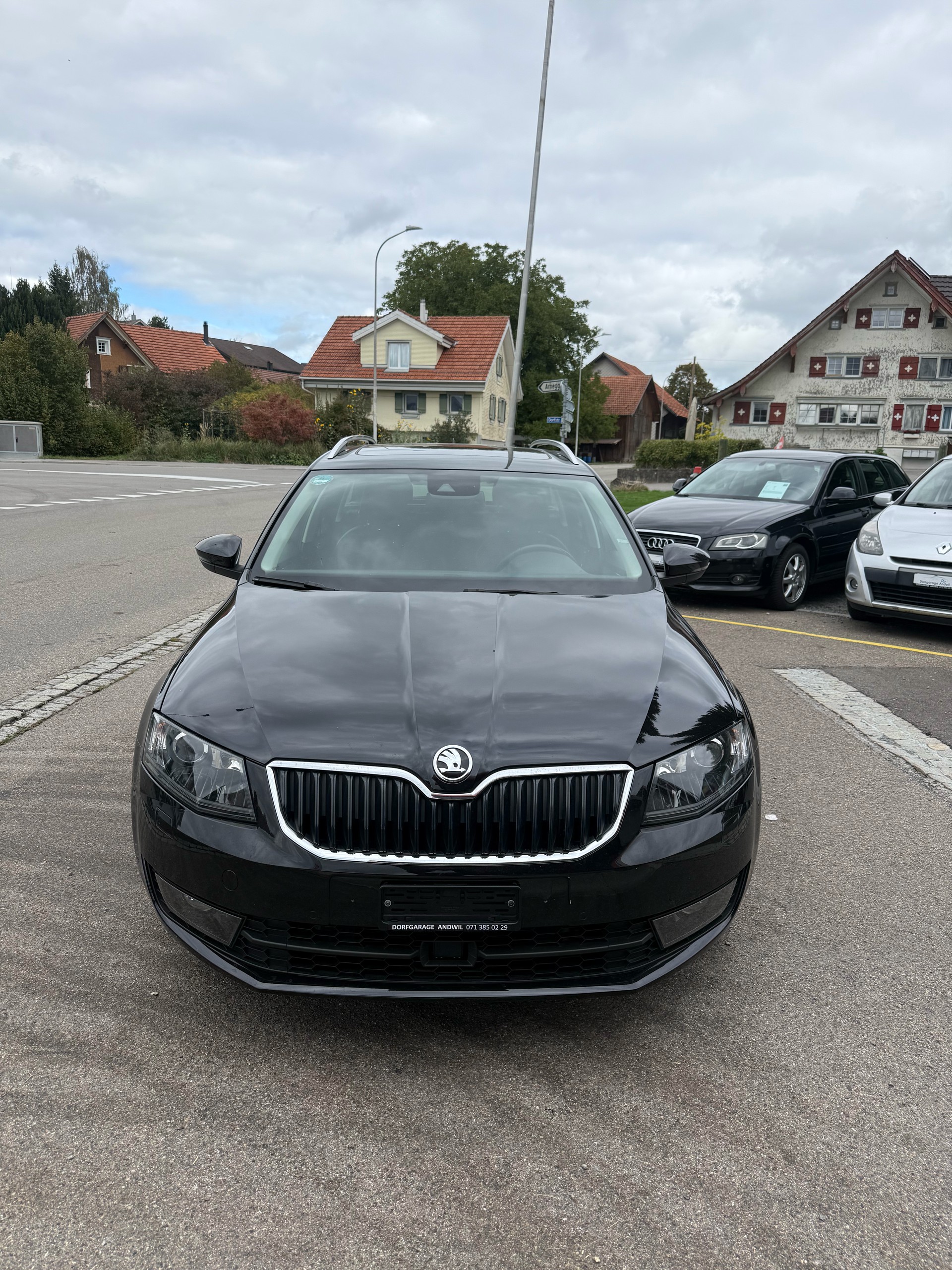 SKODA Octavia Combi 1.8 TSI Style 4x4 DSG-image-5