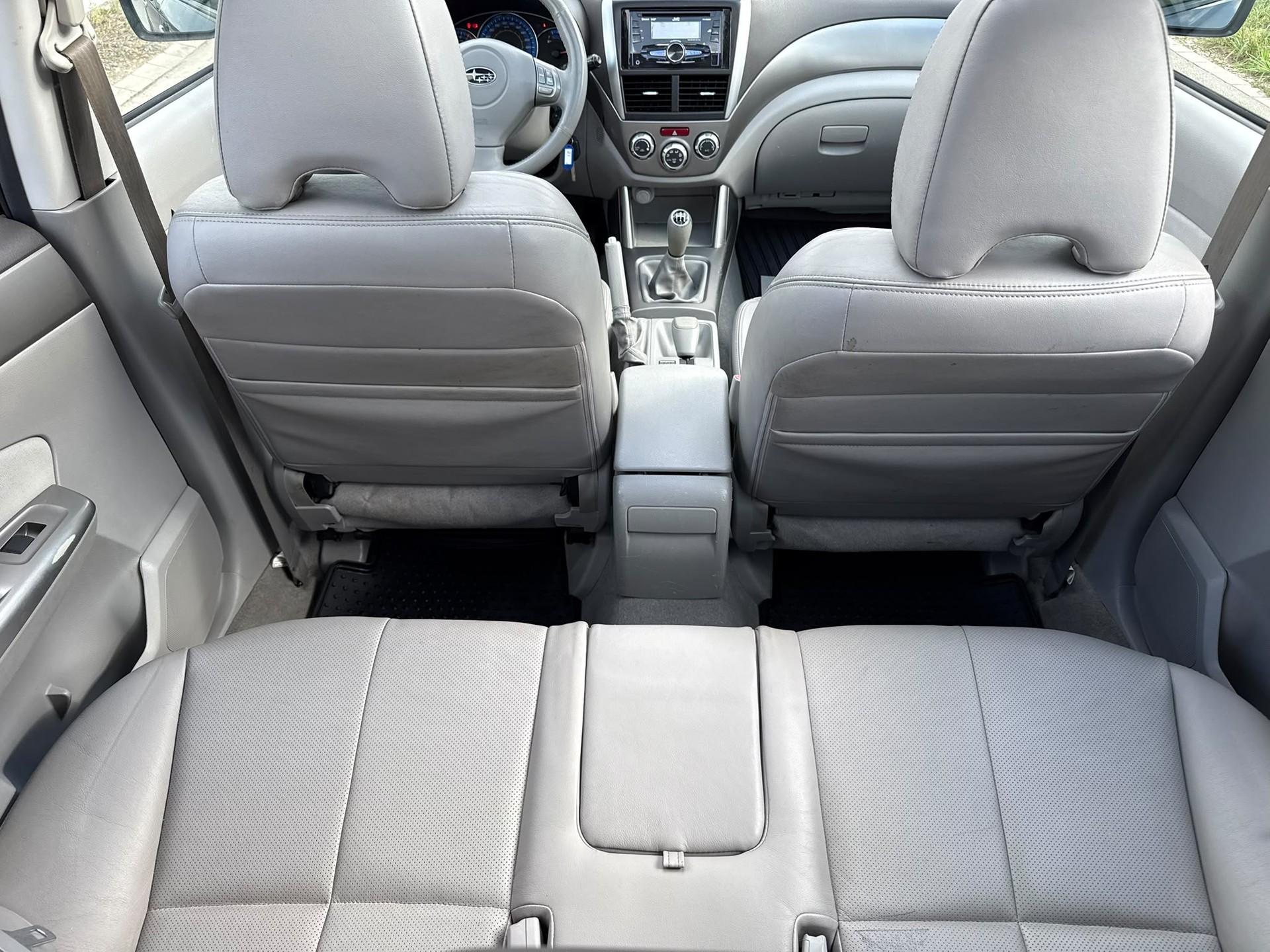 SUBARU Forester 2.0X Advantage-image-13