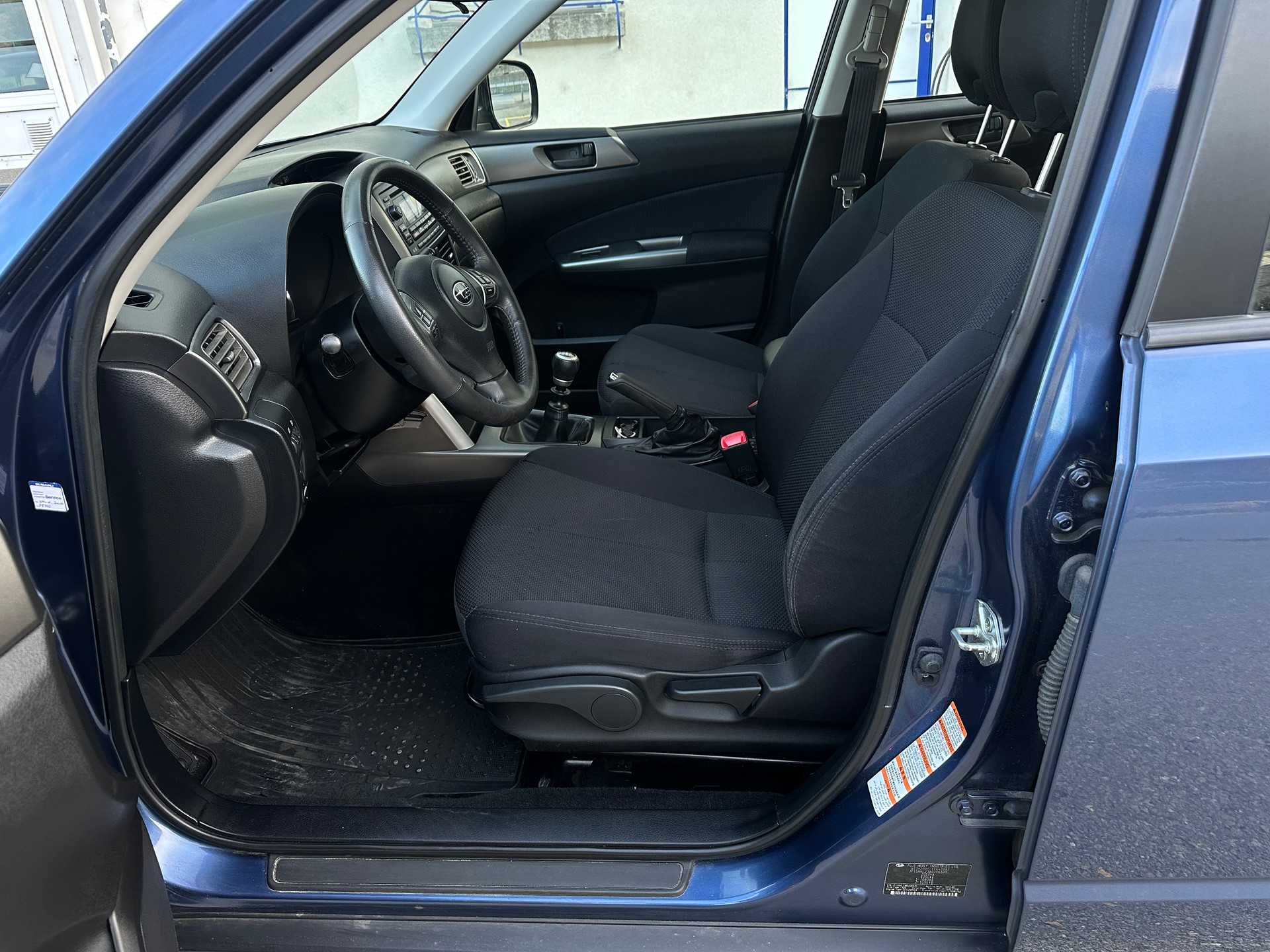 SUBARU Forester 2.0D X Swiss-image-7