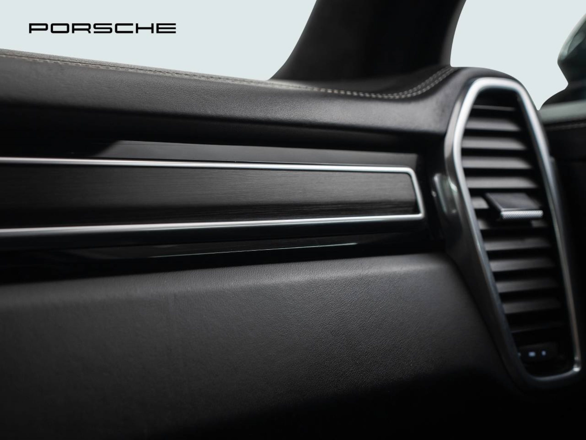 PORSCHE Cayenne GTS-image-27