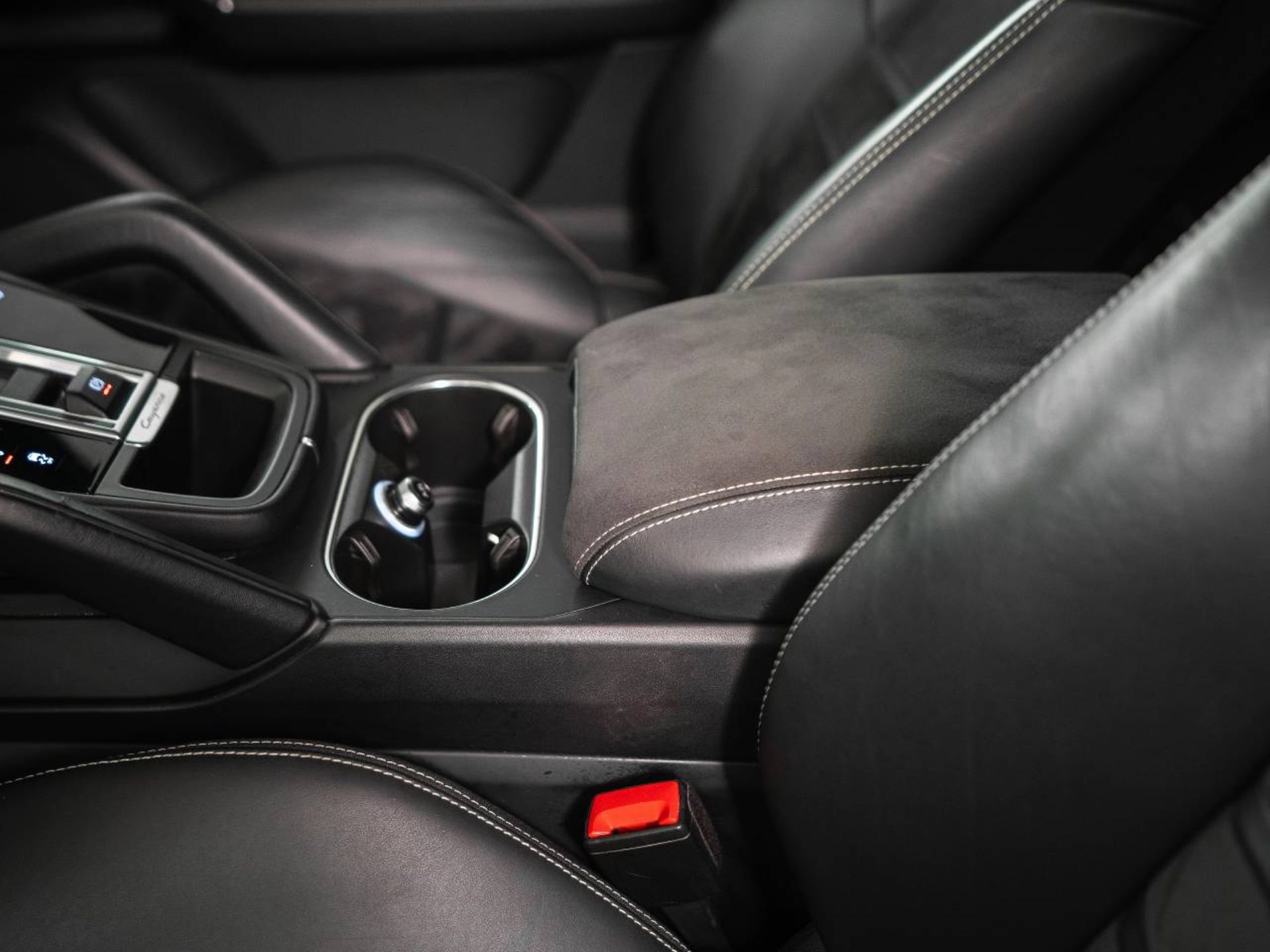 PORSCHE Cayenne GTS-image-16
