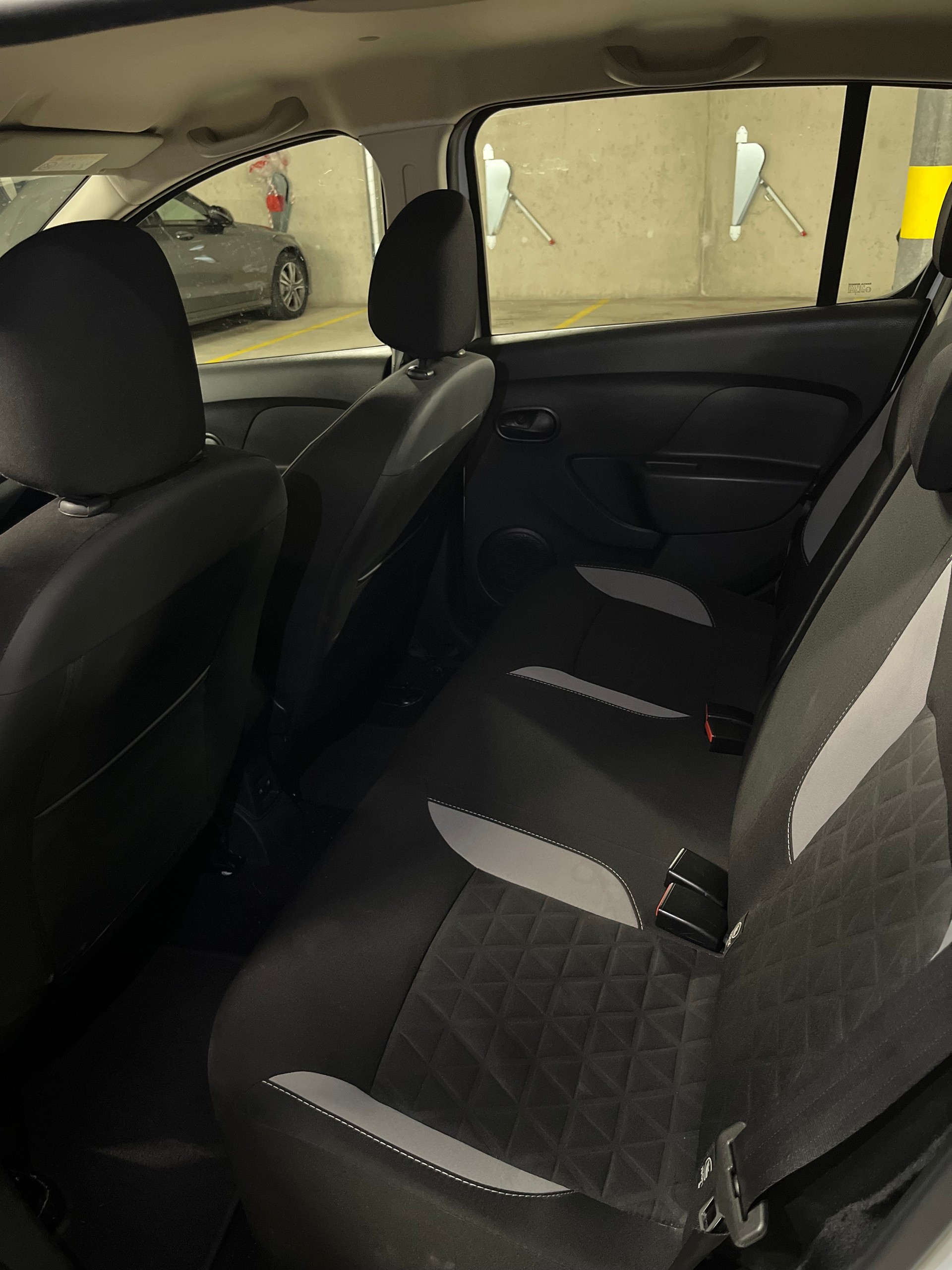 DACIA 1.5 dCi Stepway Lauréate S/S-image-5