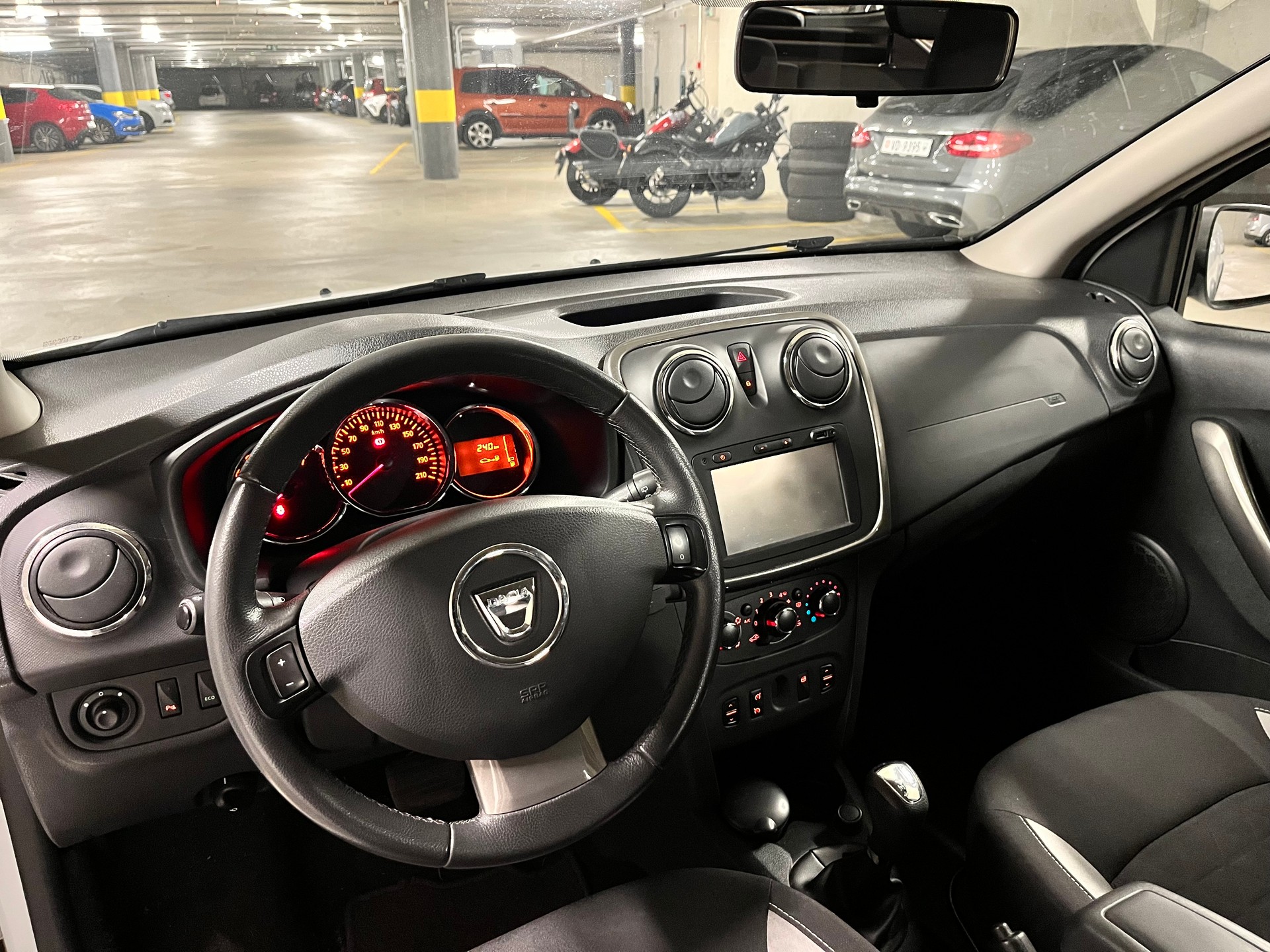 DACIA 1.5 dCi Stepway Lauréate S/S-image-4