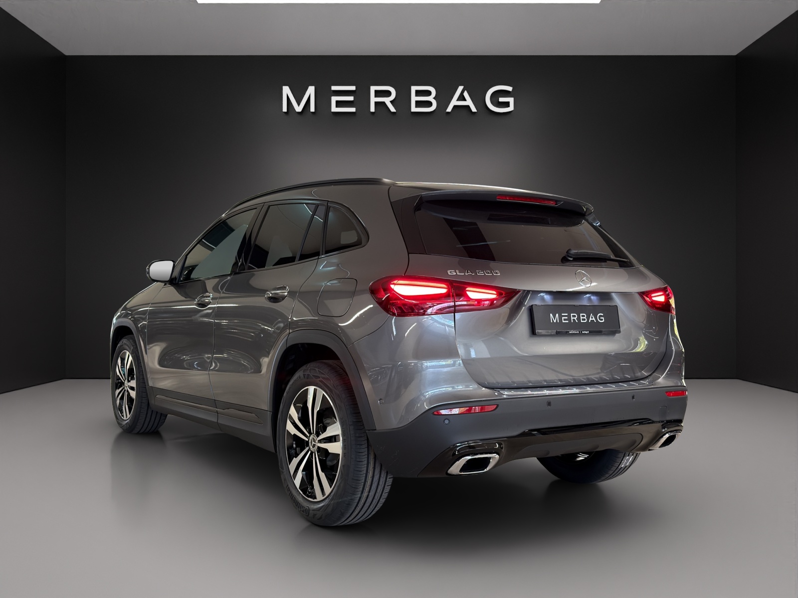 MERCEDES-BENZ GLA 200 Night Star 7G-D-image-3