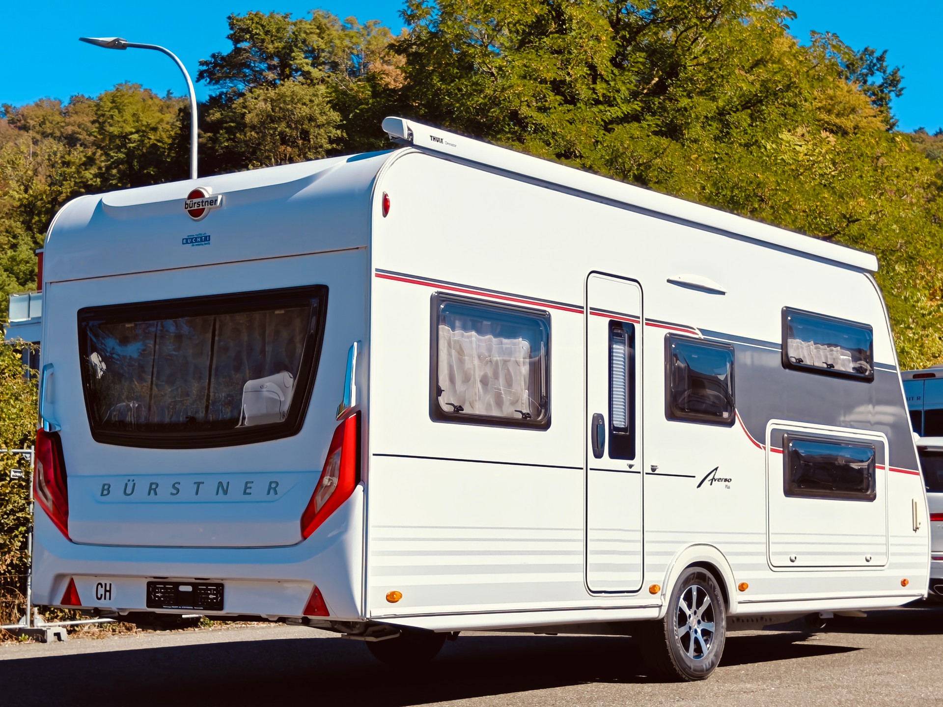 BÜRSTNER Averso Plus 510 TK -- Hubbett -- Stockbett -- Markise -- Vorzelt -- Veloträger -- Nutzlast 610kg-showroom-element-3