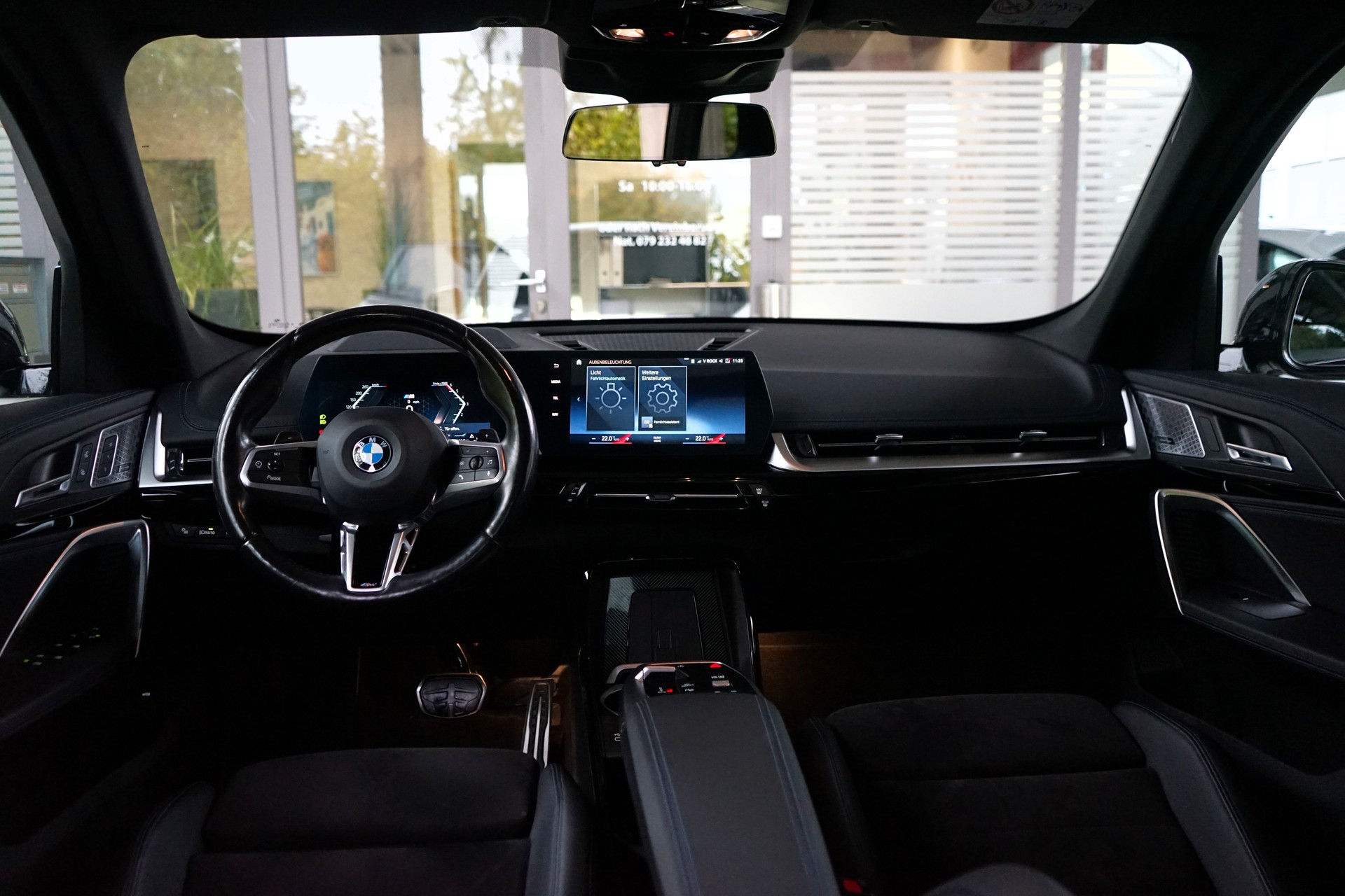 BMW X1 xDrive 23d 48V M Sport-image-4