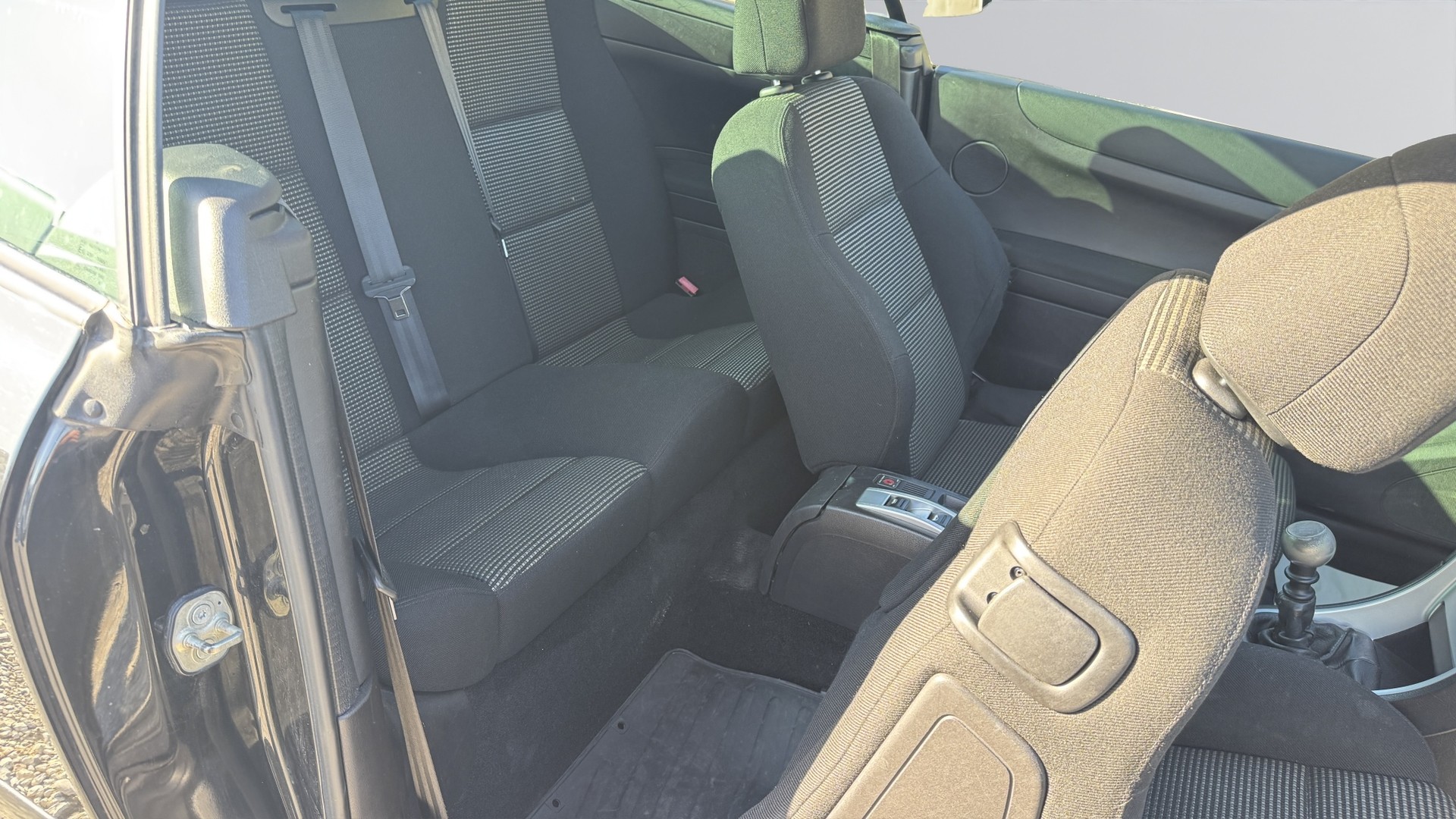 PEUGEOT 307 CC 2.0 HDI-image-18