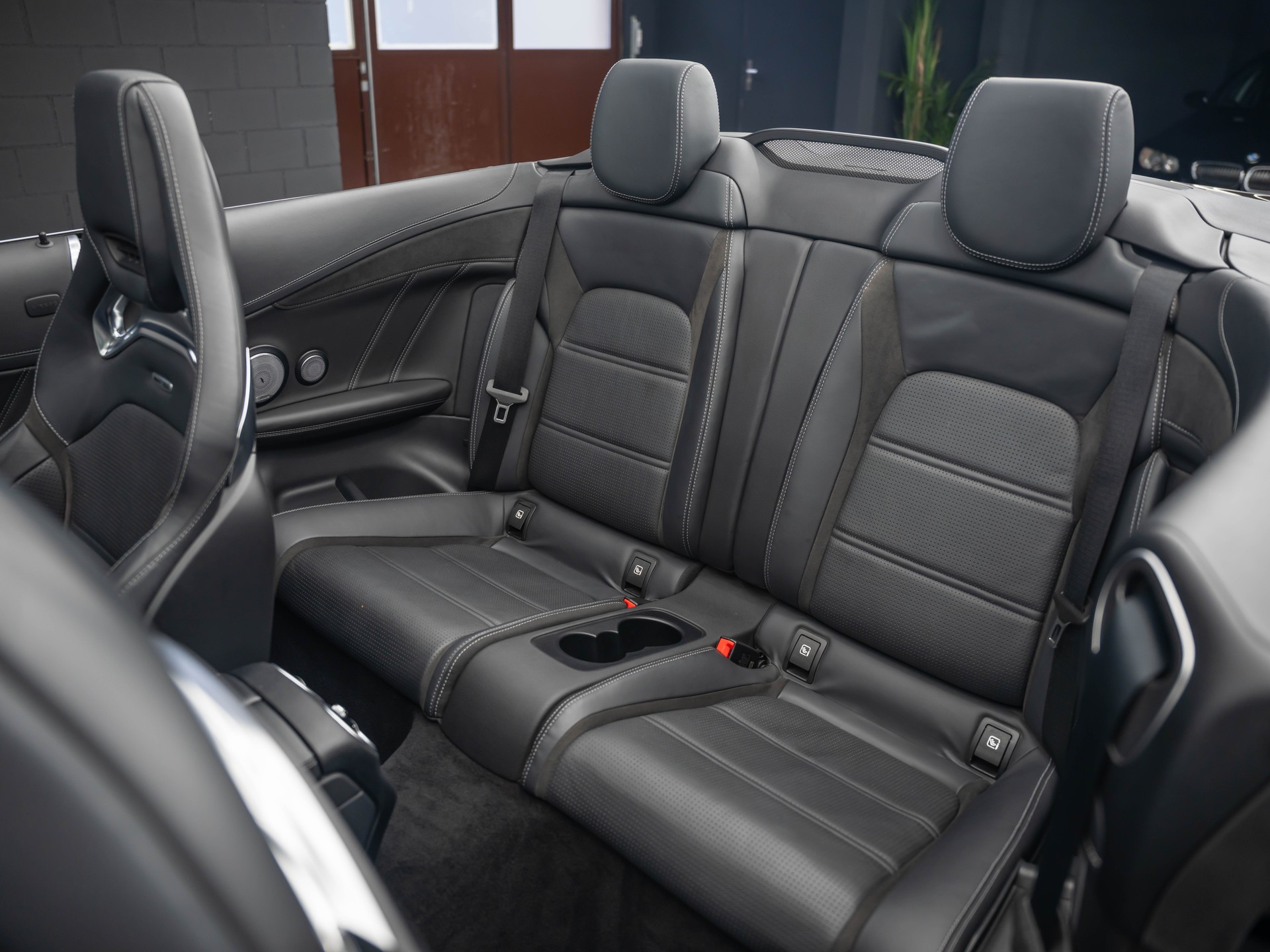 MERCEDES-BENZ C 63 S AMG Premium + 9G-tronic-image-27