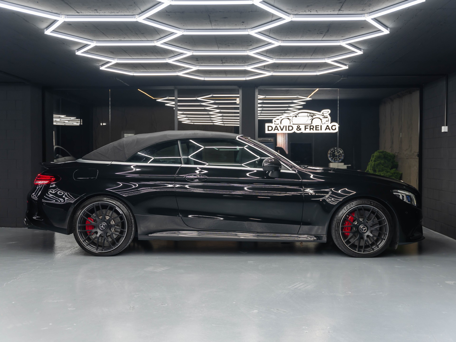 MERCEDES-BENZ C 63 S AMG Premium + 9G-tronic-image-17
