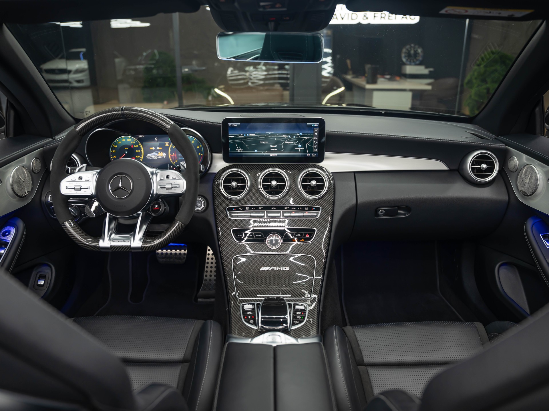 MERCEDES-BENZ C 63 S AMG Premium + 9G-tronic-image-21