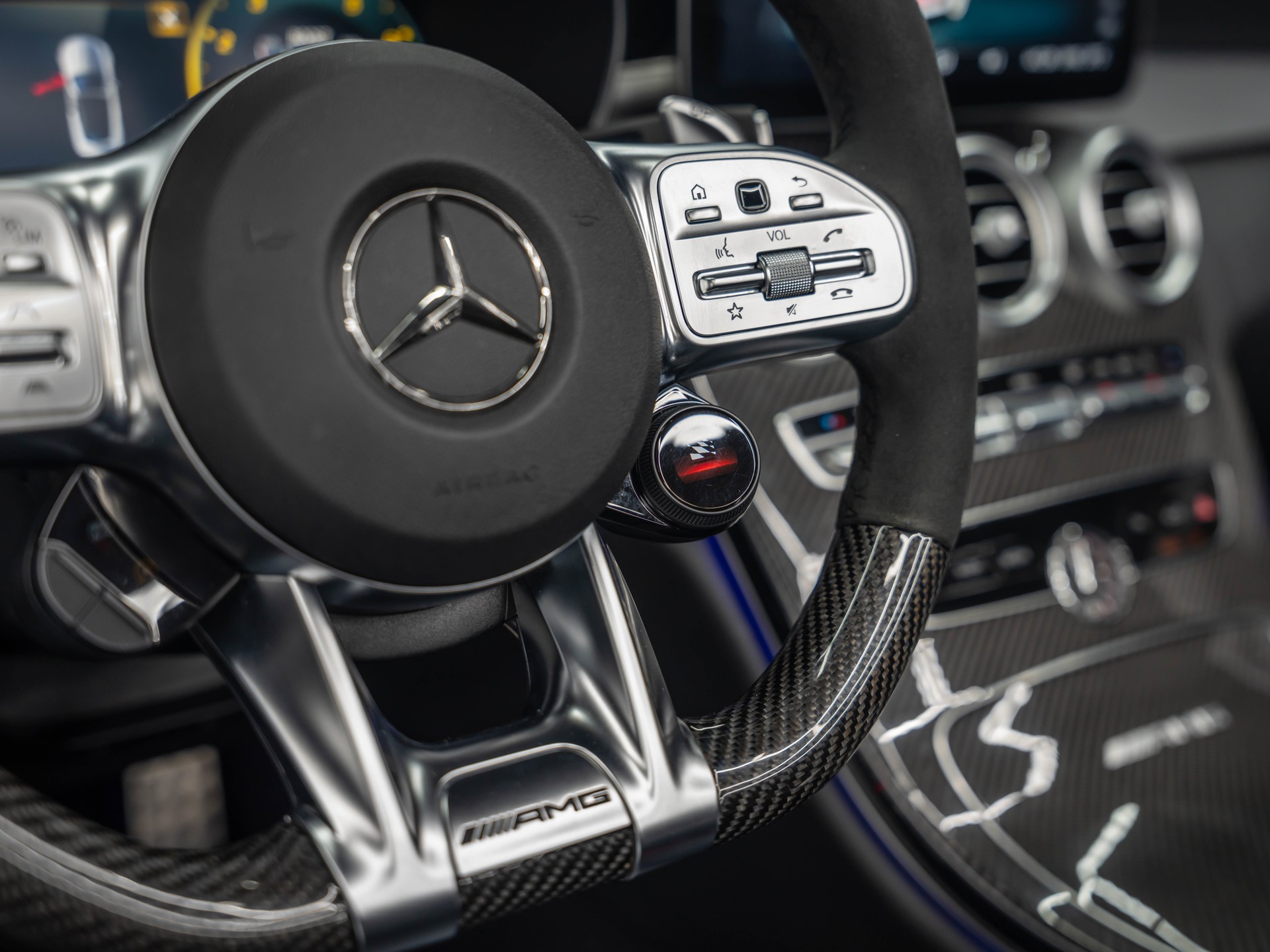 MERCEDES-BENZ C 63 S AMG Premium + 9G-tronic-image-30