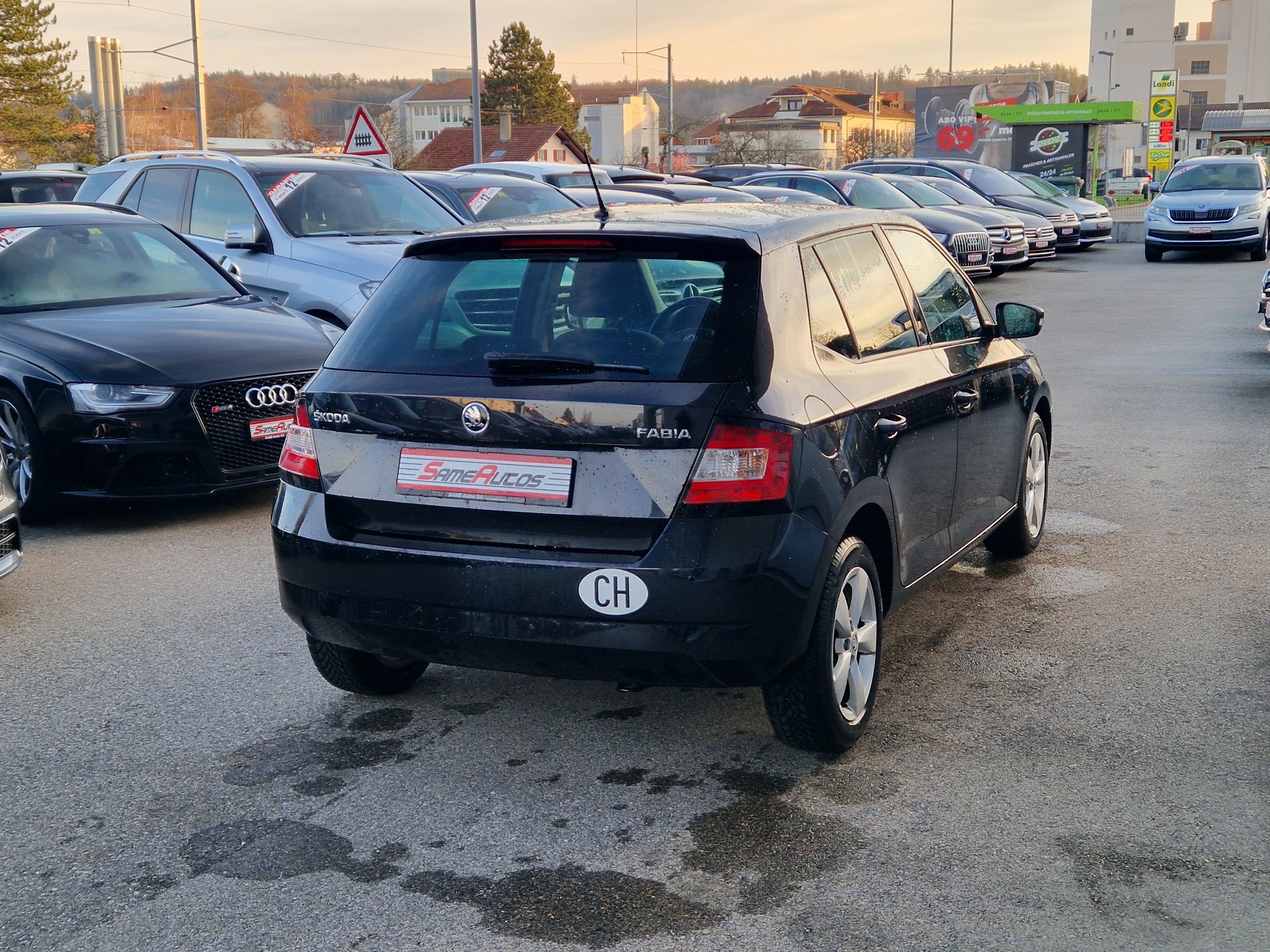 SKODA Fabia 1.2 TSI Ambition-image-1
