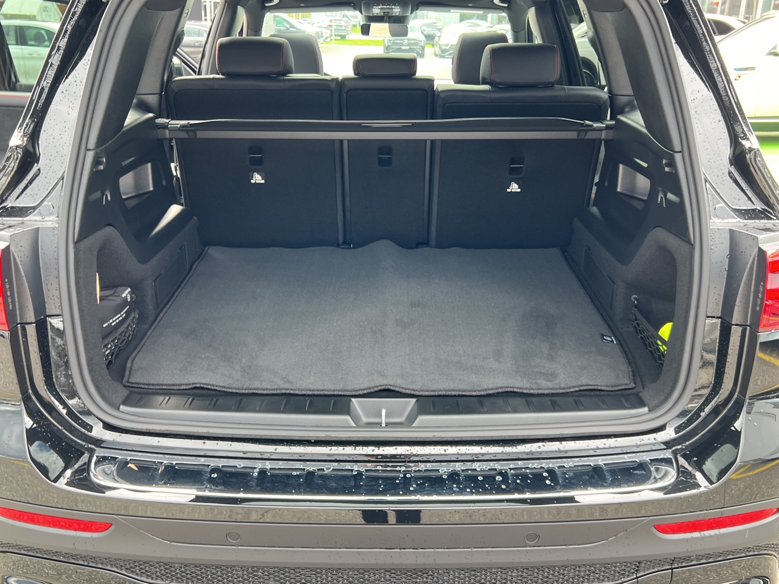 MERCEDES-BENZ GLB 250 4Matic 8G-Tronic-image-15