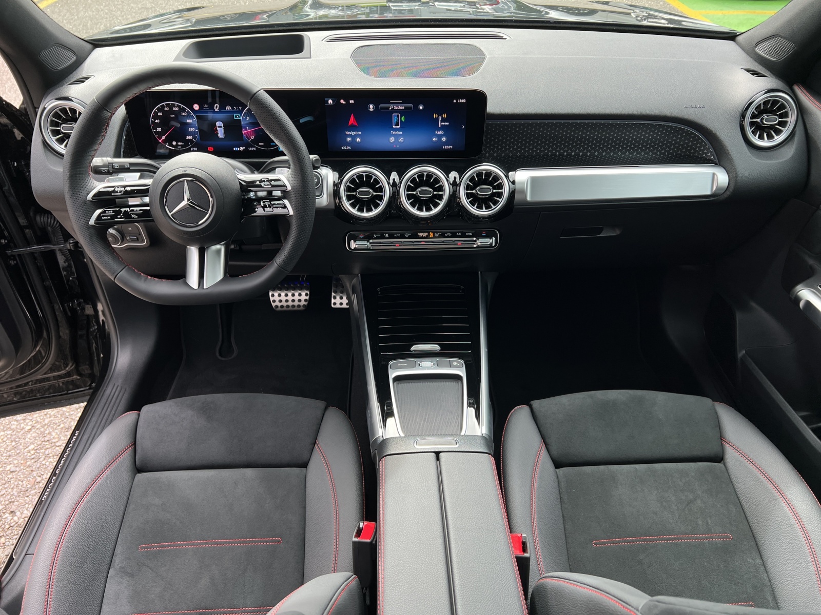 MERCEDES-BENZ GLB 250 4Matic 8G-Tronic-image-12