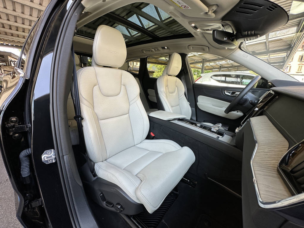 VOLVO XC60 T8 eAWD Inscription Geartronic-image-11