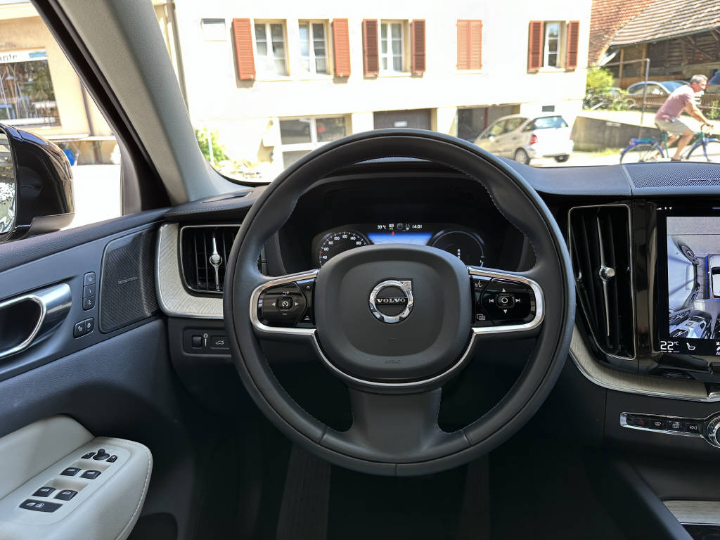 VOLVO XC60 T8 eAWD Inscription Geartronic-image-5