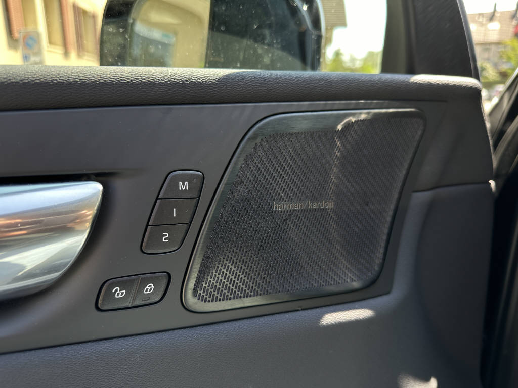VOLVO XC60 T8 eAWD Inscription Geartronic-image-19