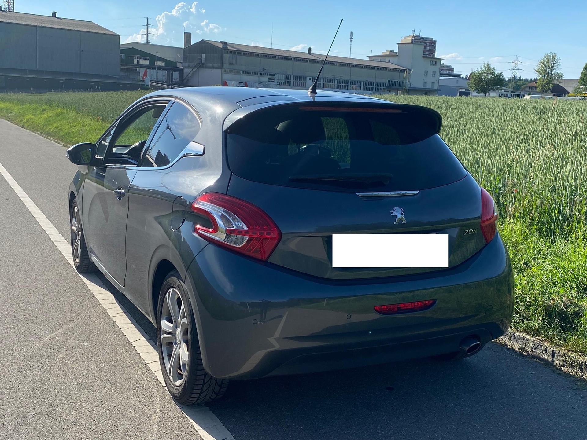 PEUGEOT 208 1.6 VTI Allure-image-2