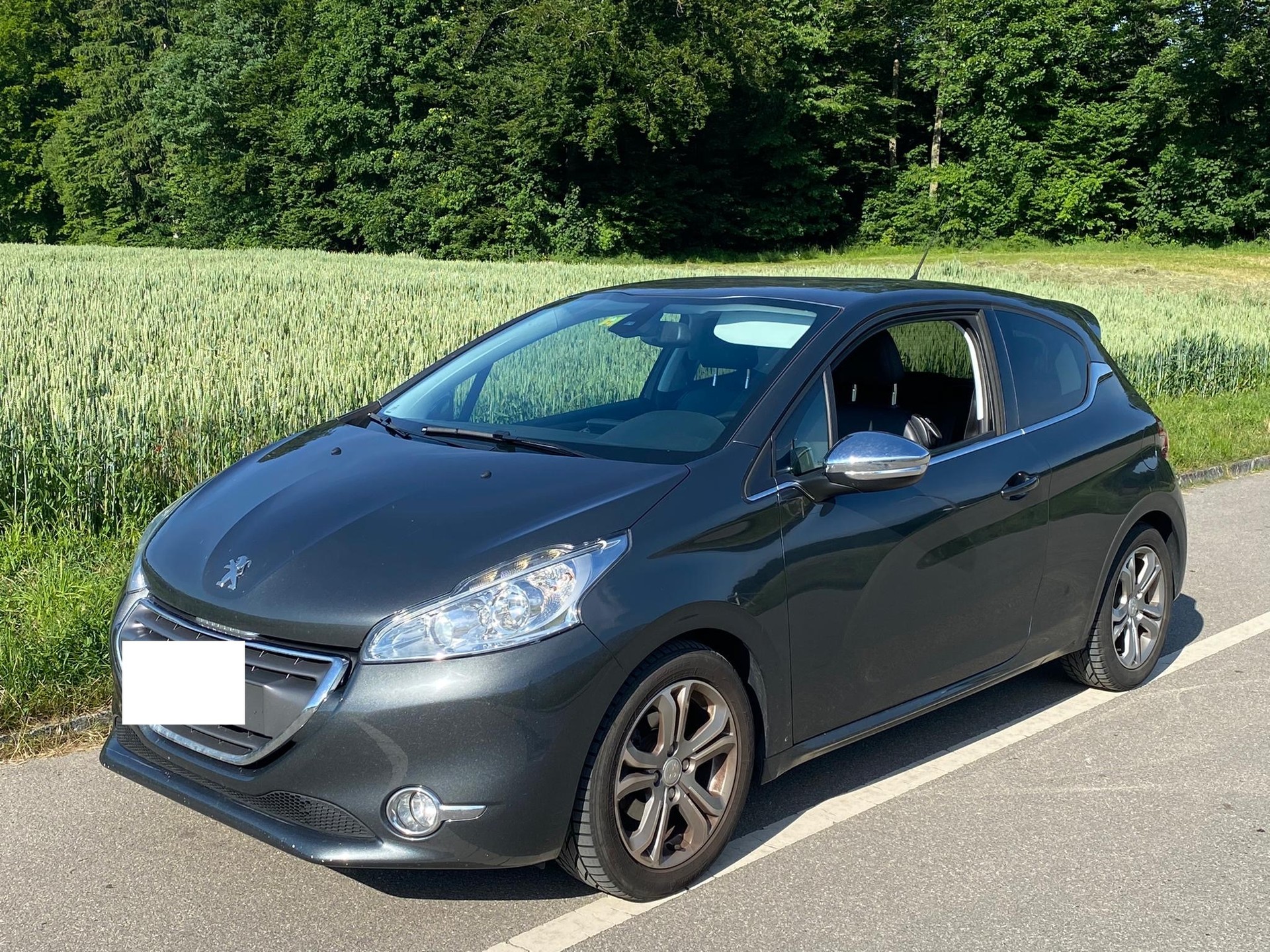 PEUGEOT 208 1.6 VTI Allure-image-0