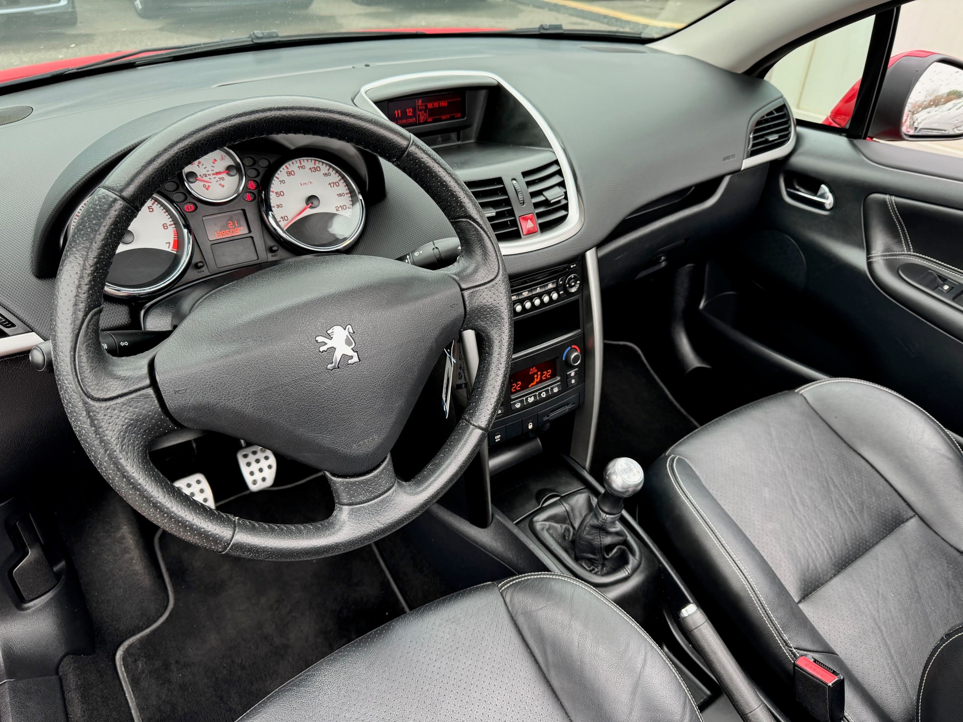 PEUGEOT 207 CC 1.6 16V Allure-image-10