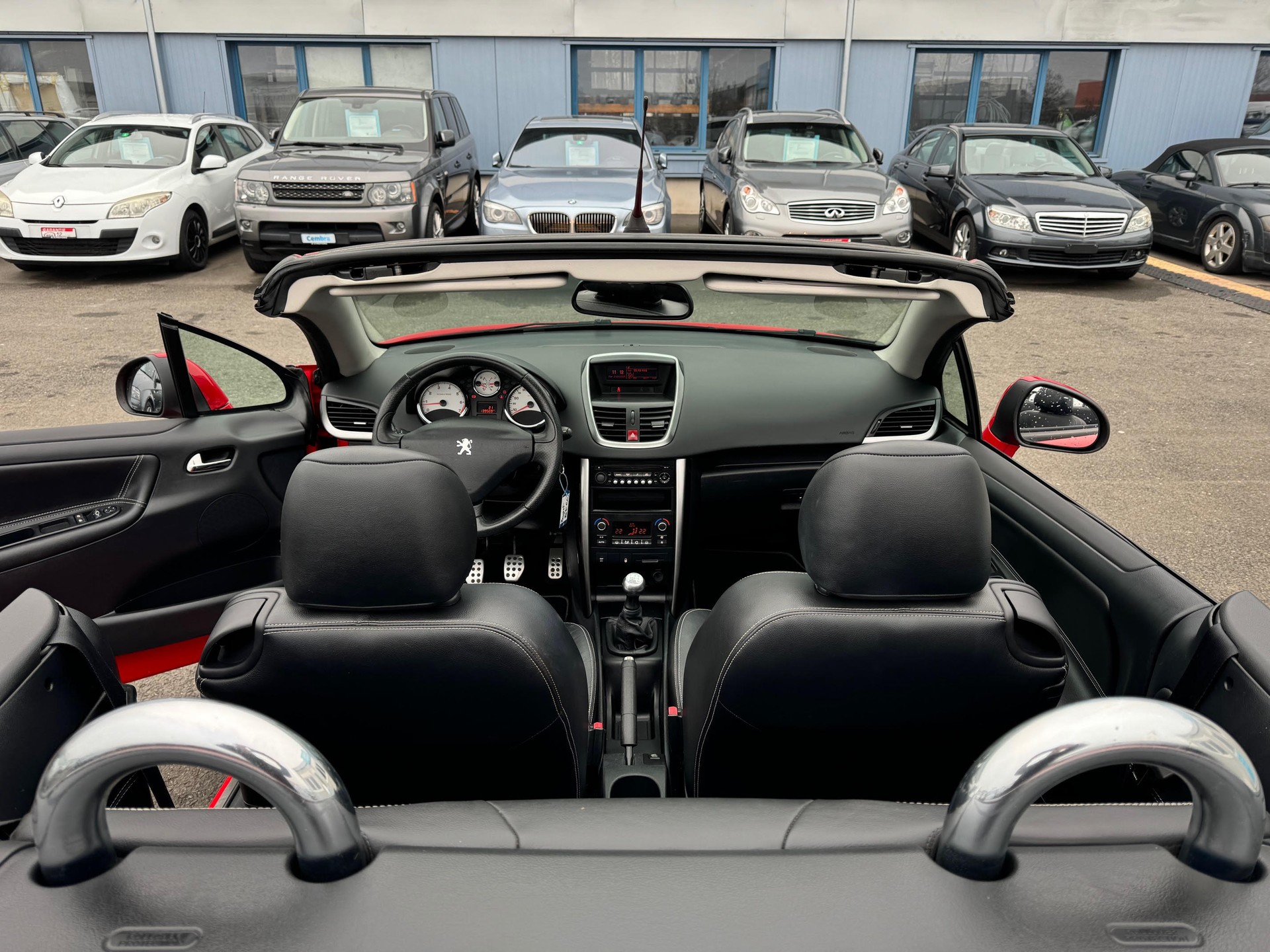 PEUGEOT 207 CC 1.6 16V Allure-image-12