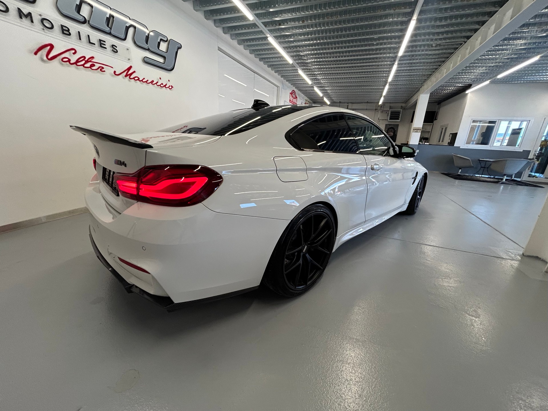 BMW M4 Coupé Competition DKG-image-6