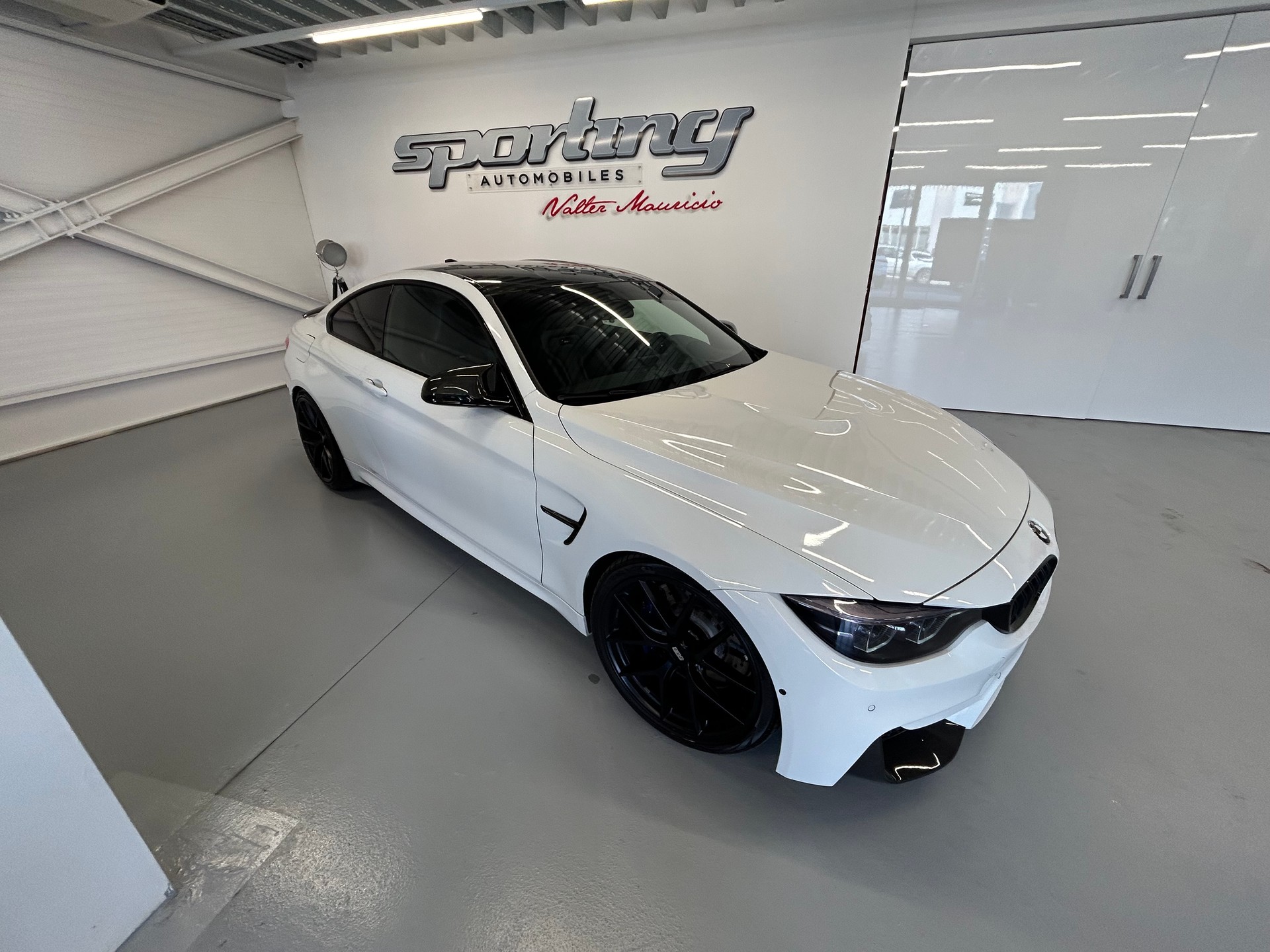 BMW M4 Coupé Competition DKG-image-1