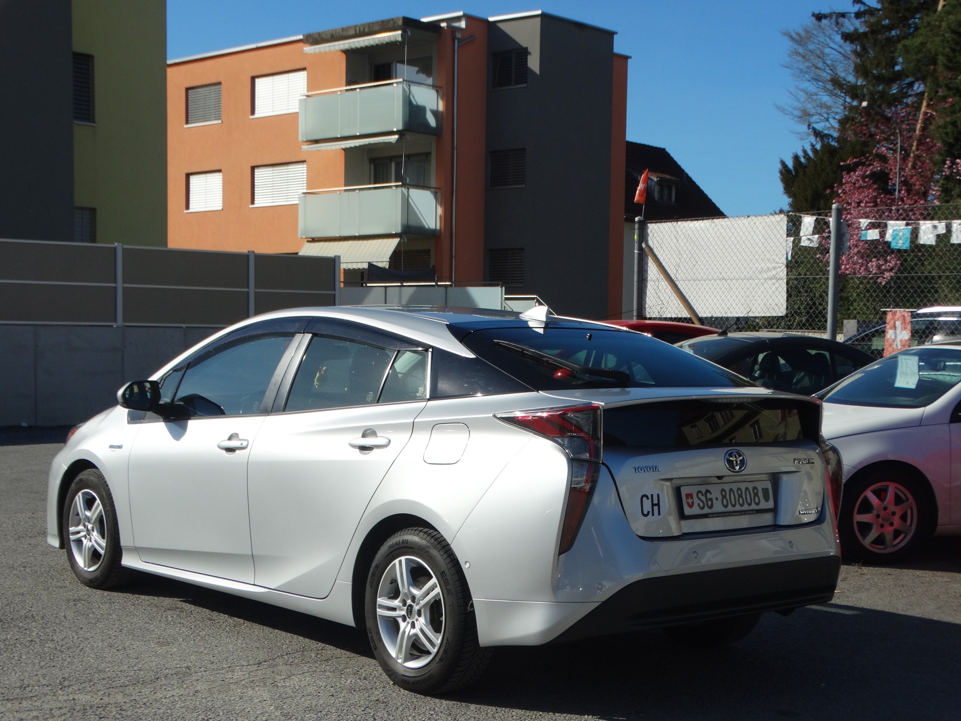 TOYOTA Prius 1.8 VVT-i HSD Sol Premium-image-5