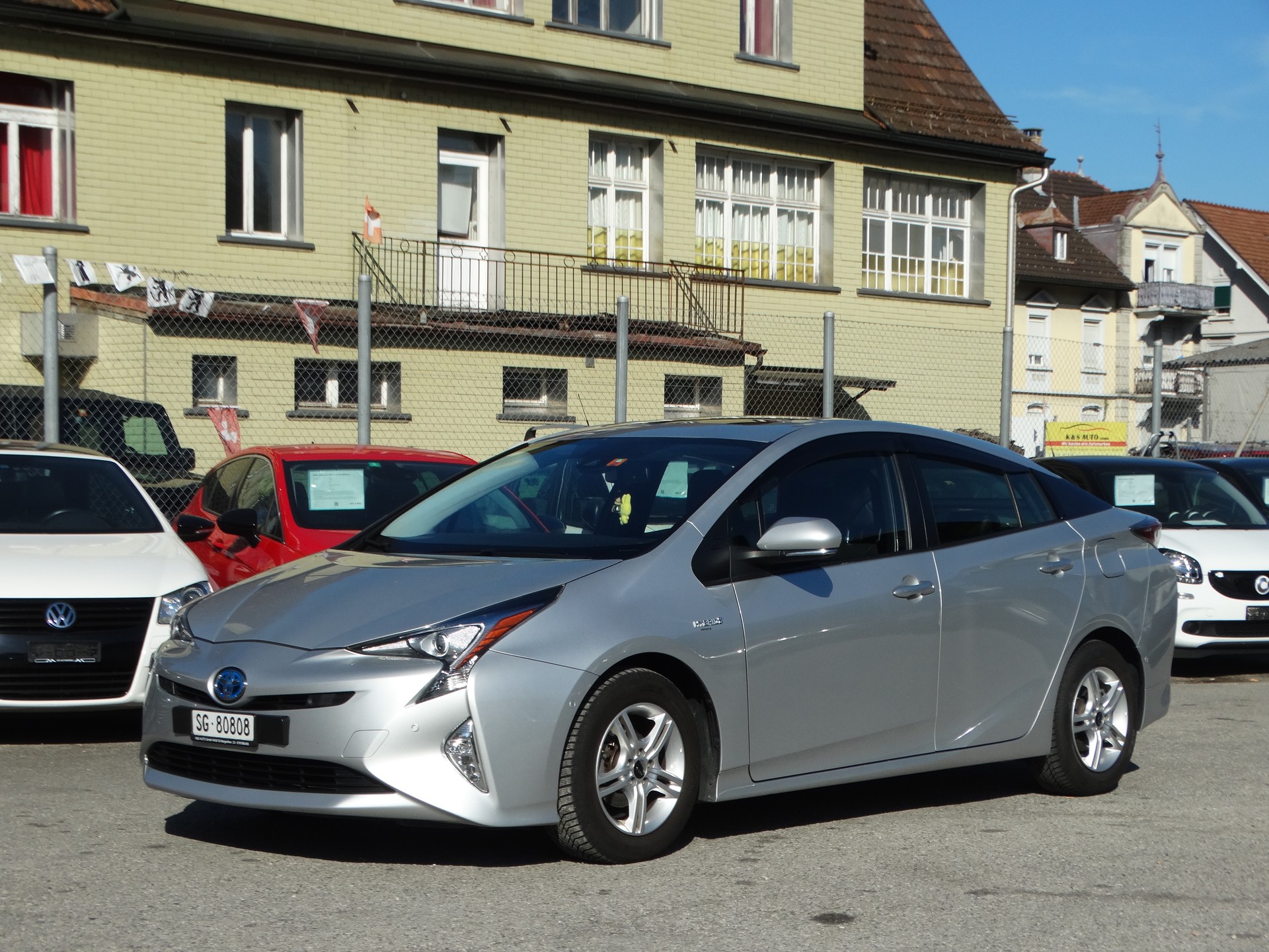TOYOTA Prius 1.8 VVT-i HSD Sol Premium-image-2