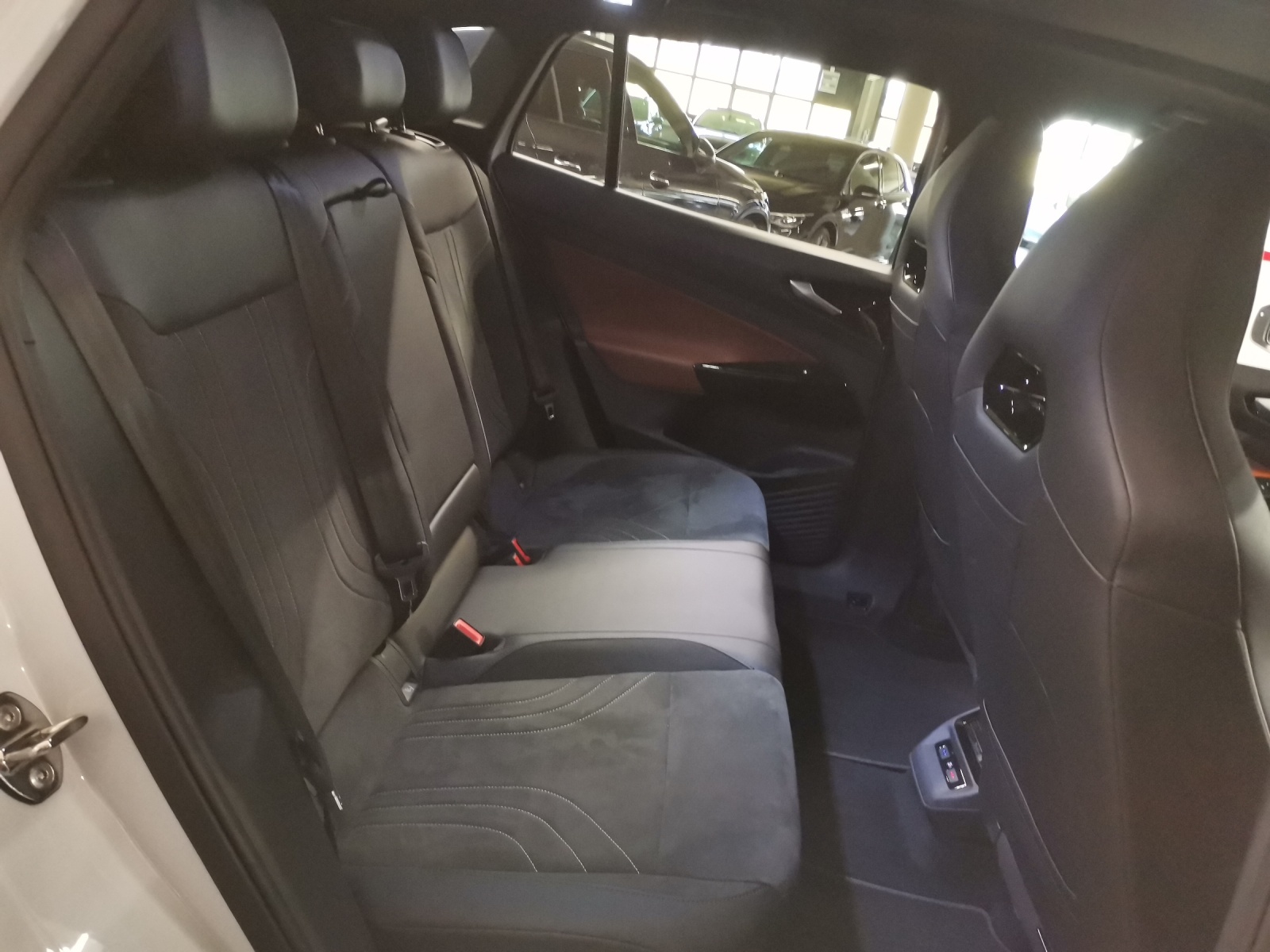 VW ID.4 Pro Performance Max-image-9