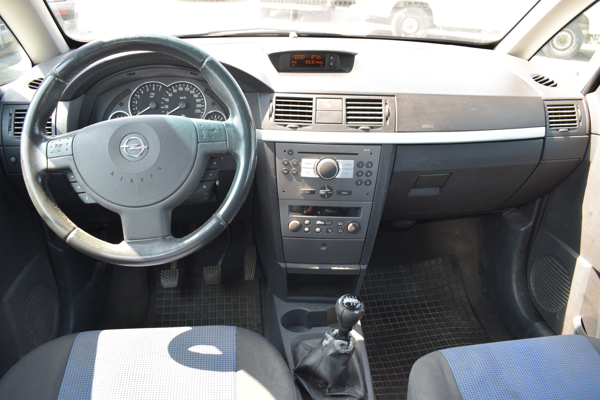 OPEL Meriva 1.8i 16V Cosmo-image-4