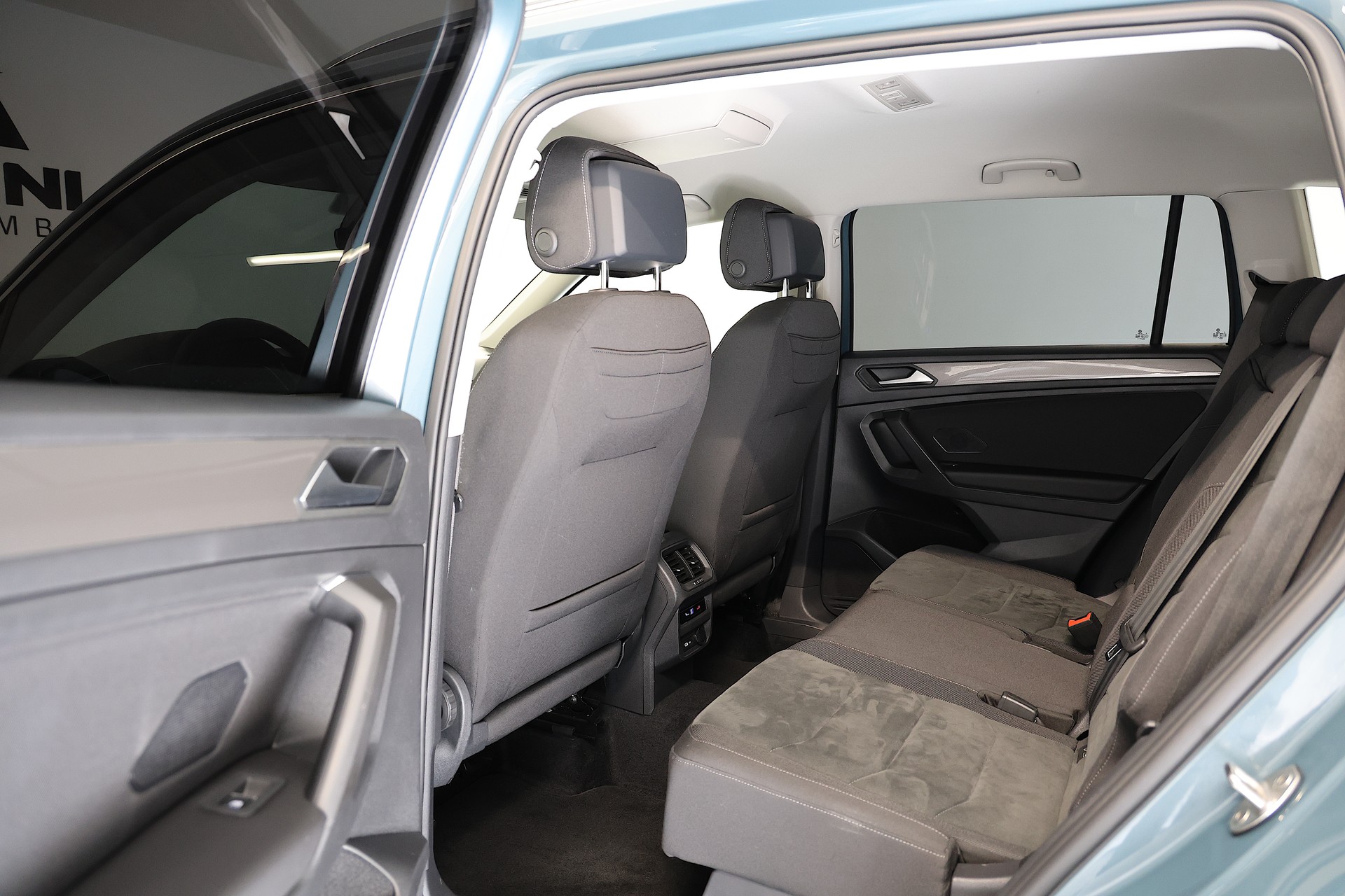 VW Tiguan Allspace 2.0TSI Life 4Motion DSG-image-14