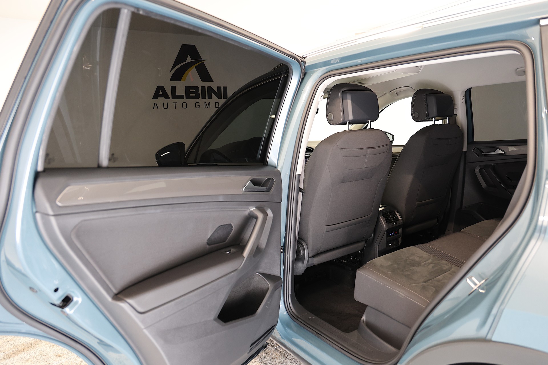 VW Tiguan Allspace 2.0TSI Life 4Motion DSG-image-13