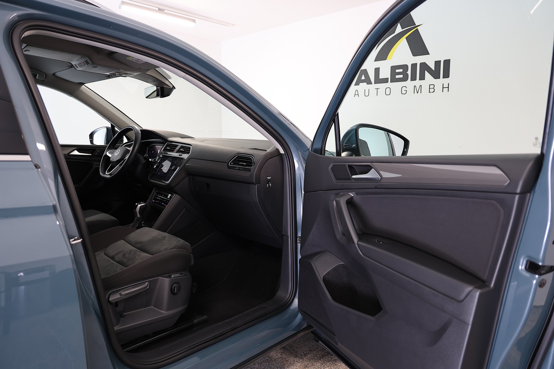 VW Tiguan Allspace 2.0TSI Life 4Motion DSG-image-10