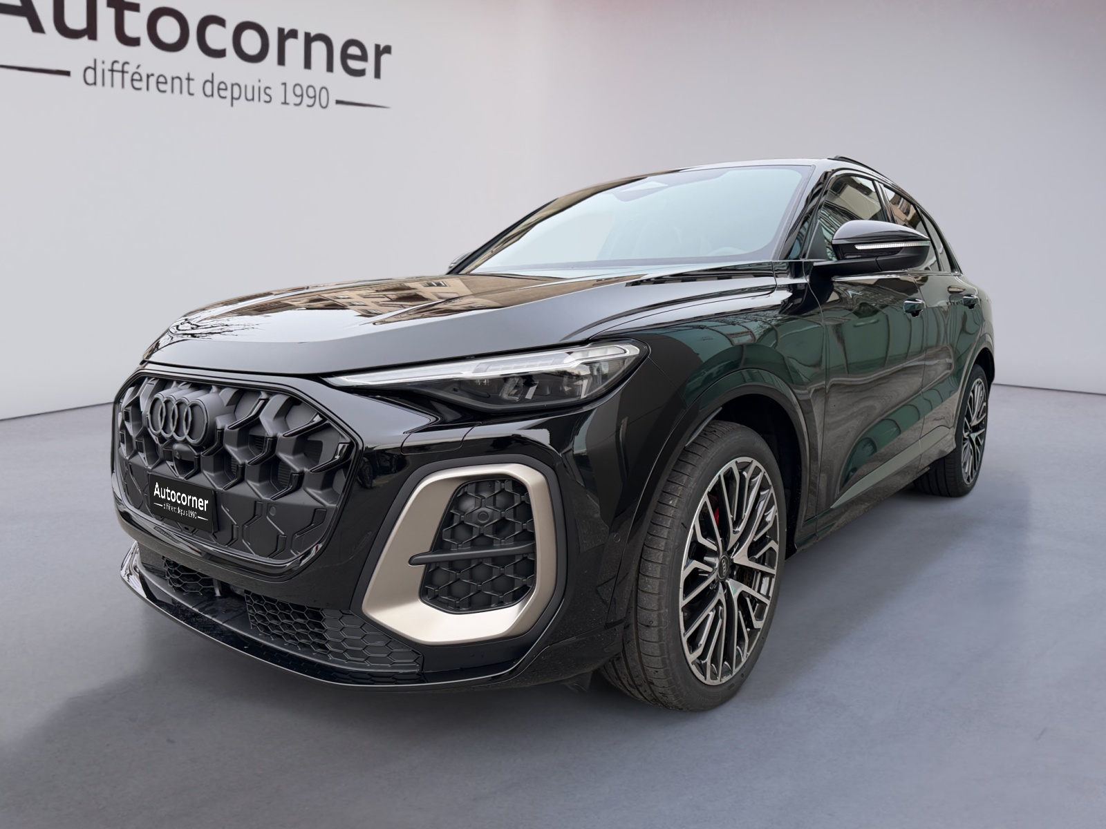 AUDI SQ5 TFSI quattro S-tronic-showroom-element-1