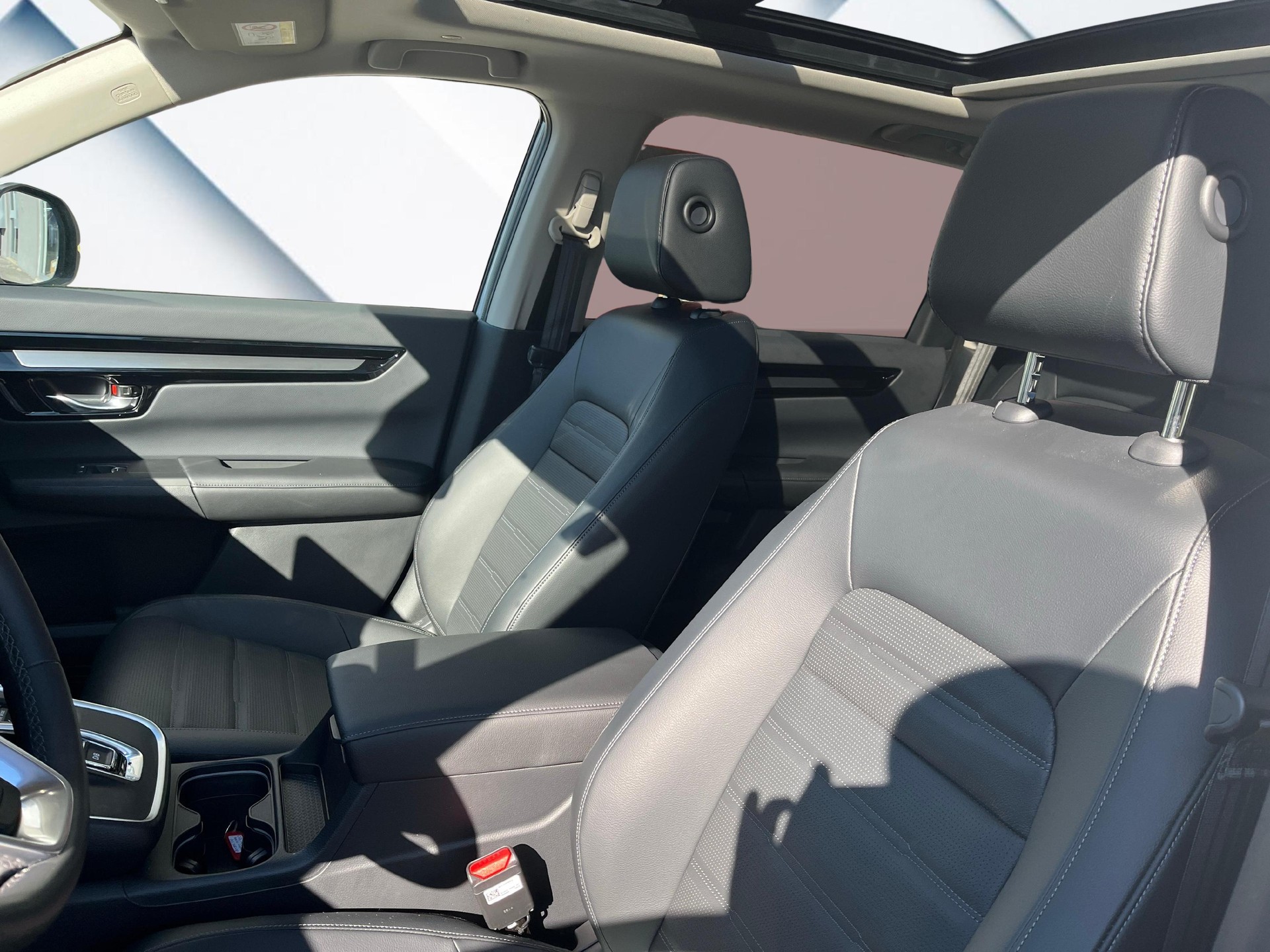 HONDA CR-V 2.0 i-MMD Advance 4WD - mit Aktionsleasing 1.9% und 8 Jahren Garantie!-image-9